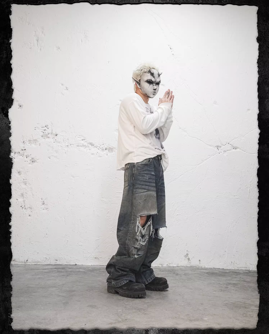 UNDERWATER Dirty Dye Aged Torn Baggy Jeans