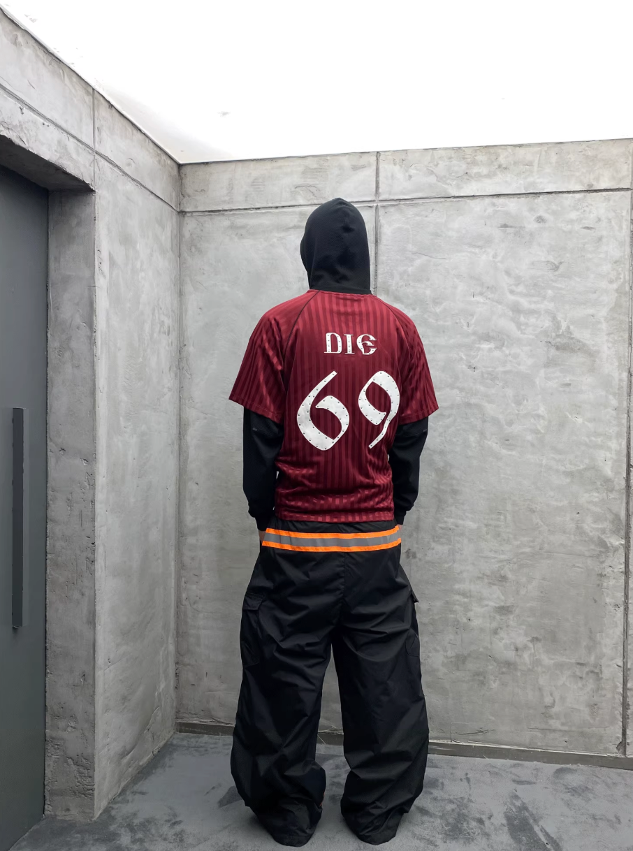RUSURE Striped Patch Rivets Soccer Jersey