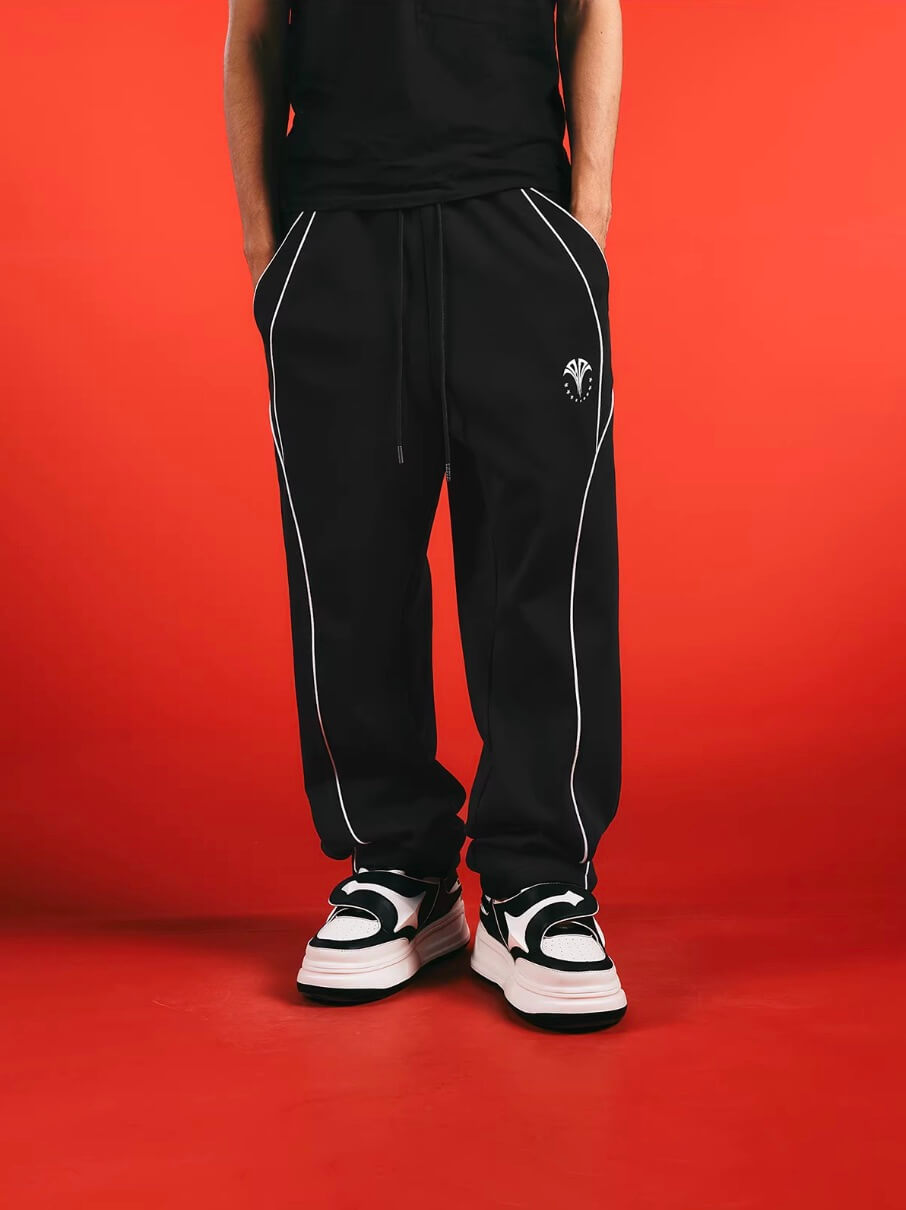 1807 HERE Line Pattern Sweatpants