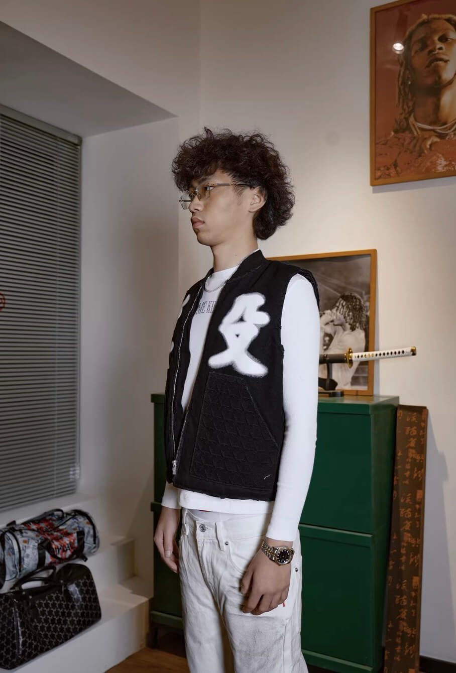 TGFCLUB Distressed Embossed Quilted Zip Up Vest