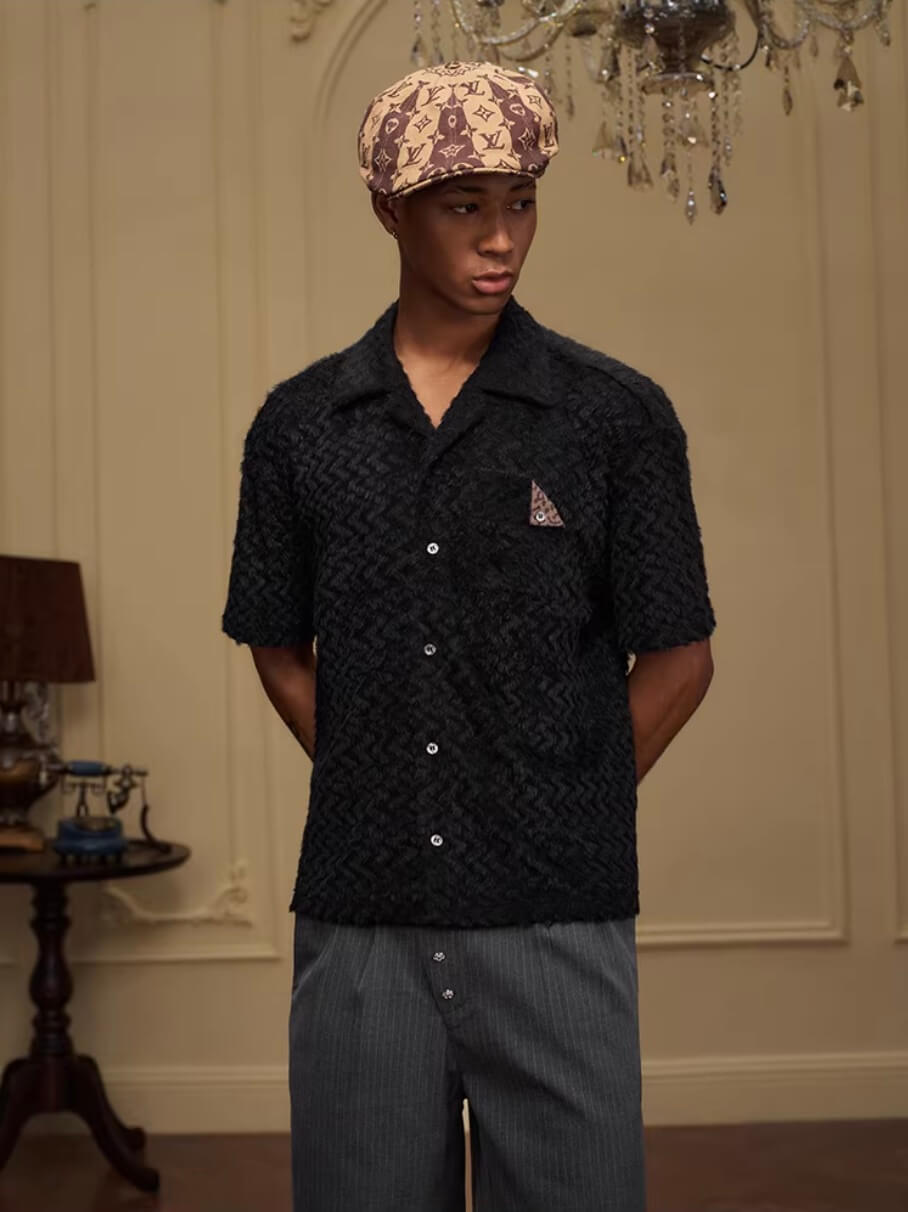 YADcrew Wavy Stripe Fuzzy Short Sleeve Shirt
