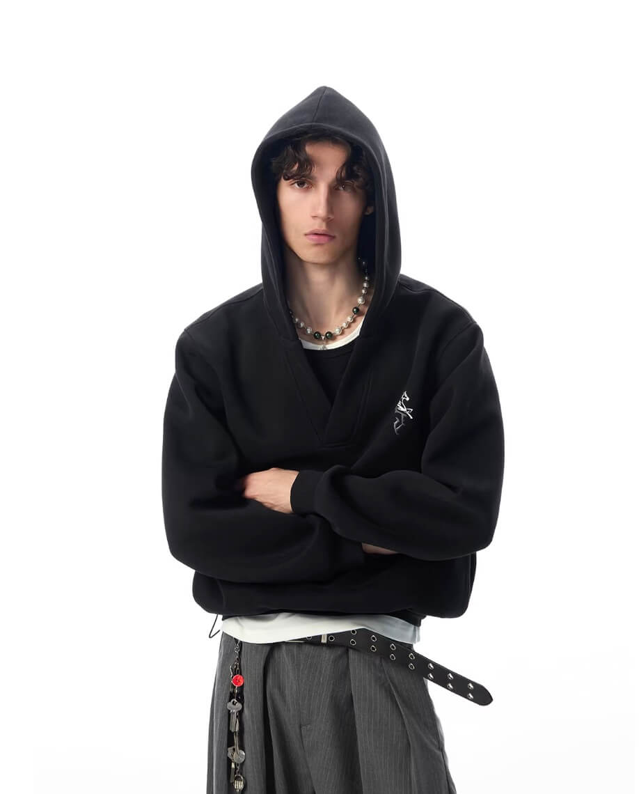 JHYQ Pegasus Logo V Neck Cropped Hoodie