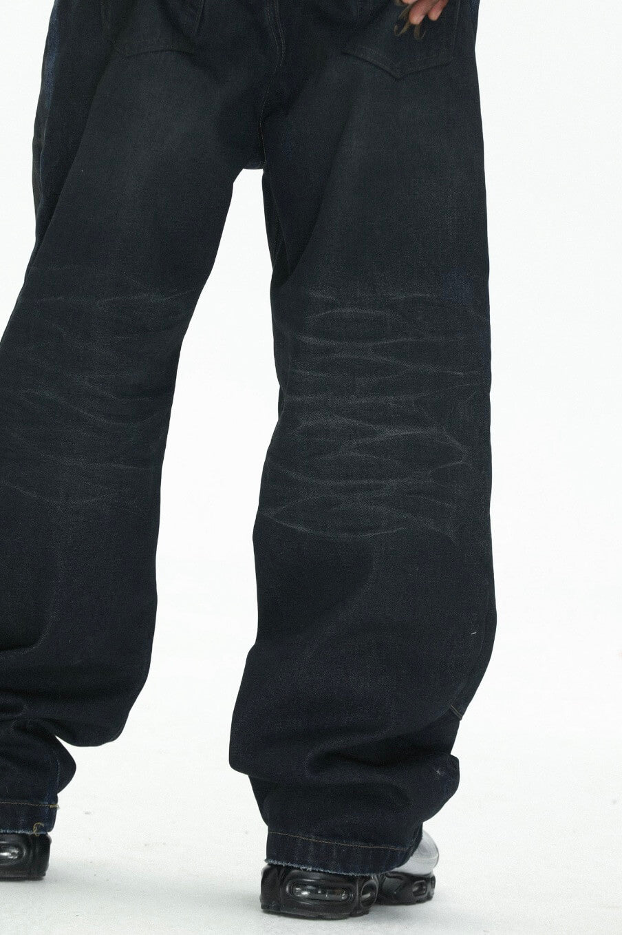 UNTILWERICH Vintage Whiskered Washed Distressed Jeans