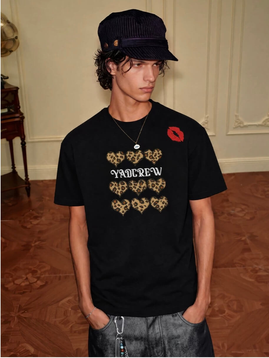 YADcrew Leopard Heart Patch Kiss Mark Tee