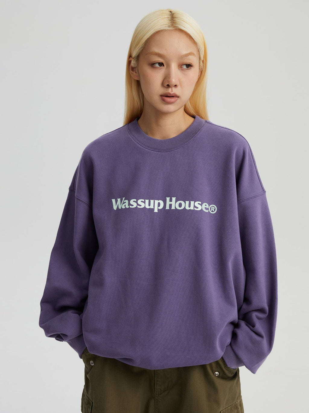Wassup House Basic Printing Logo Sweatshirt