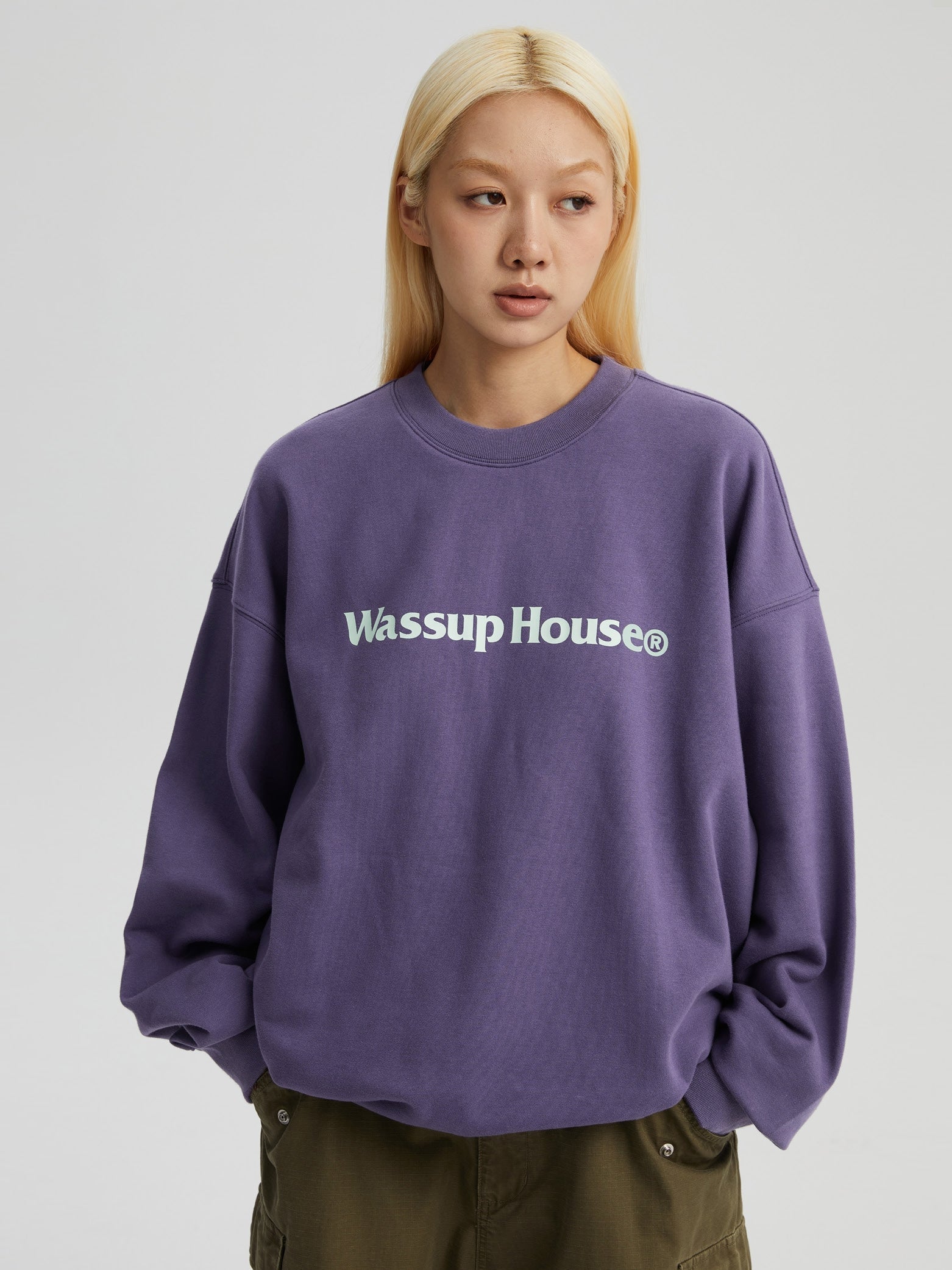 Wassup House Basic Printing Logo Sweatshirt