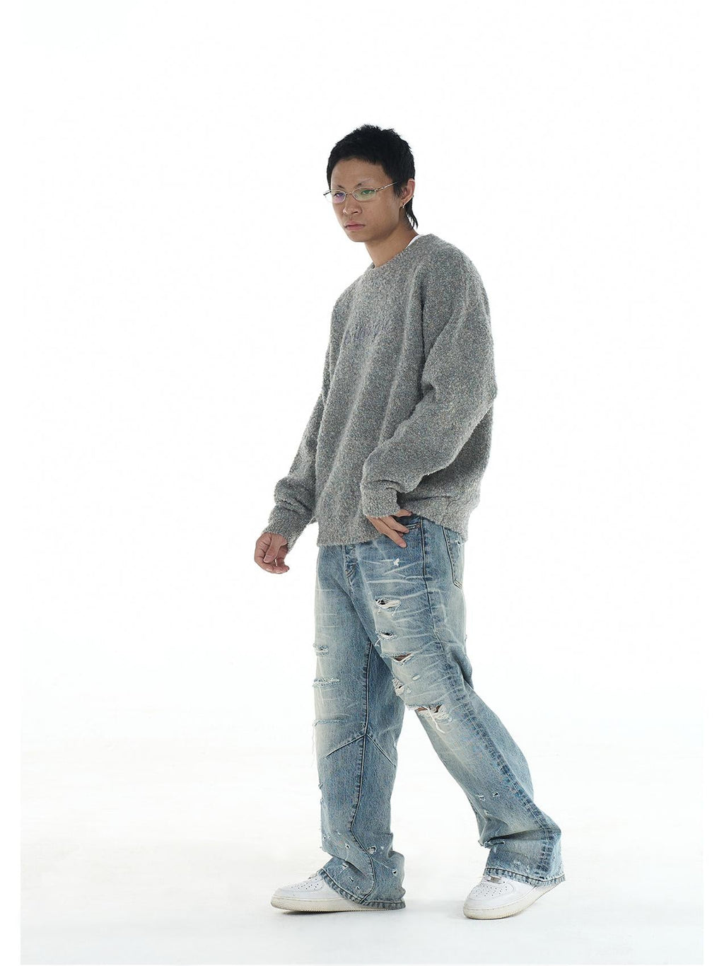 EVILKNIGHT(EK) Sweet Embroidered Custom Dyed Knit Sweater