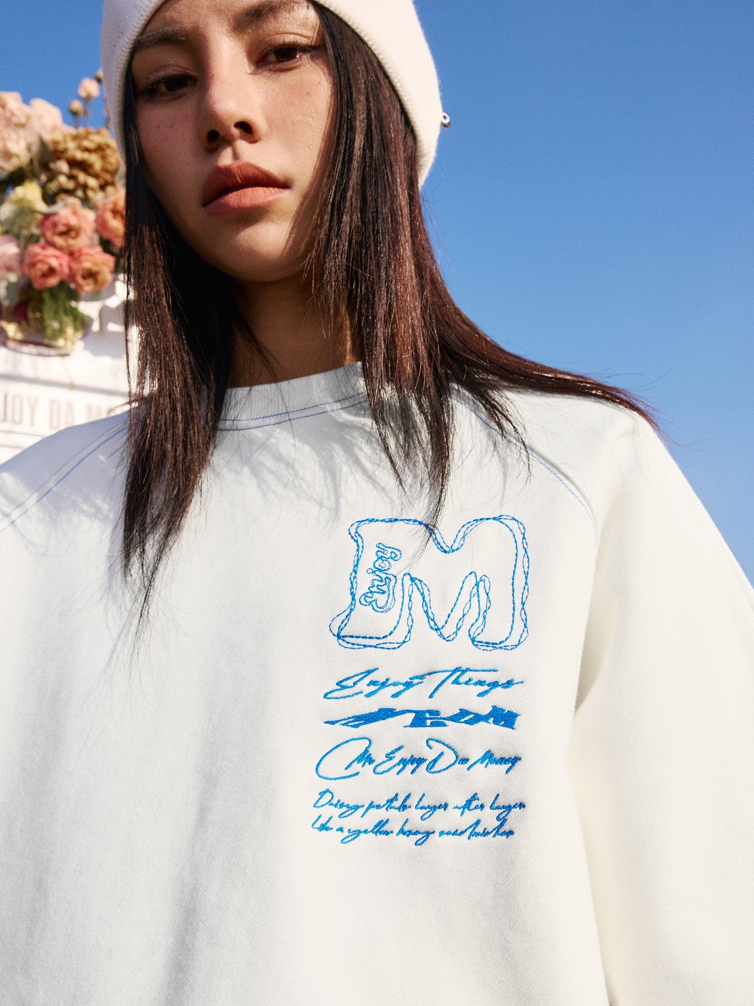 MEDM Messy Line Raglan Sleeve Sweatshirt