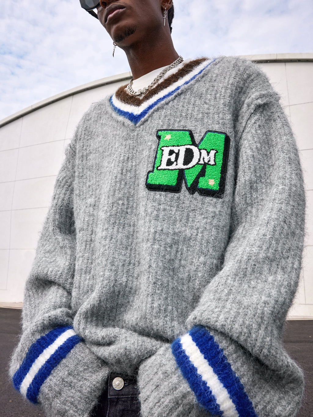 MEDM V Neck Logo Knit Sweater