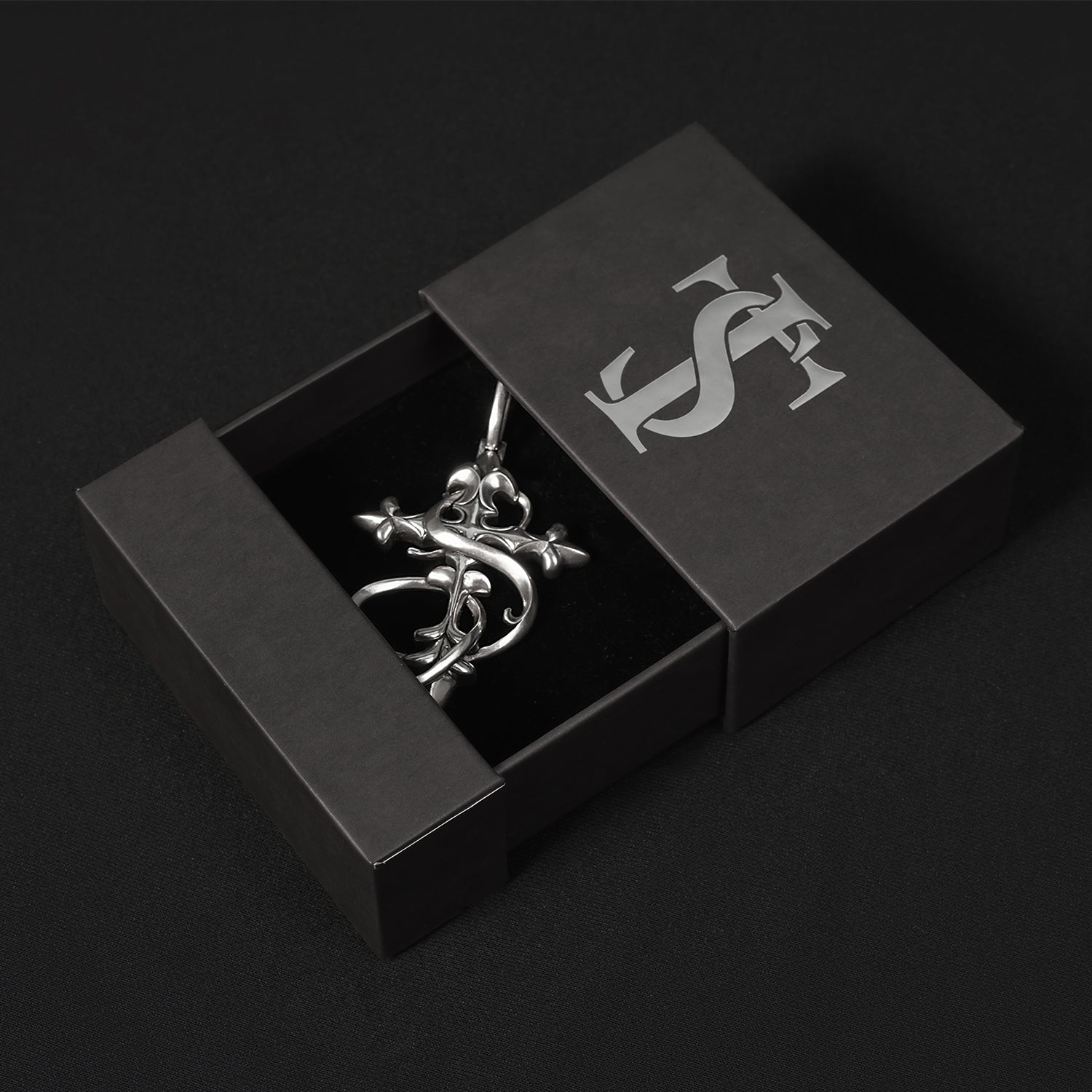 Small Town Kid Cross Pendant Pearl Necklace