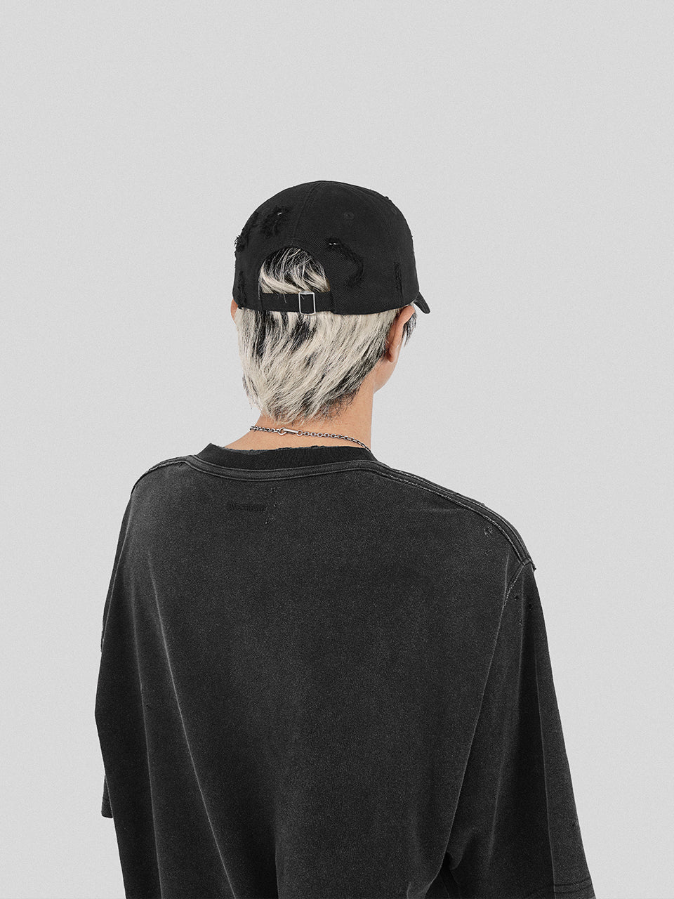 UNDERWATER Washed Ripped Cut Logo Embroidered Baseball Cap