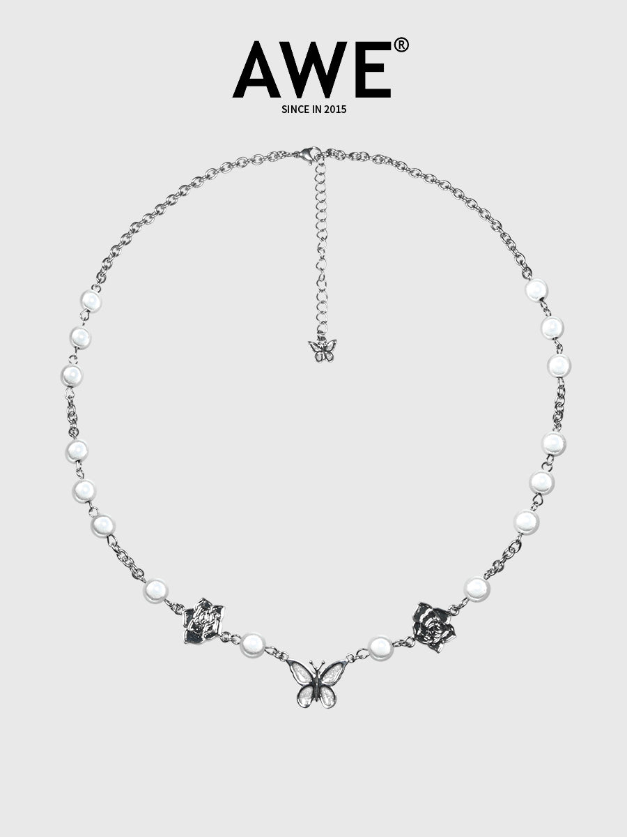 AWE Butterfly Daisy Necklace