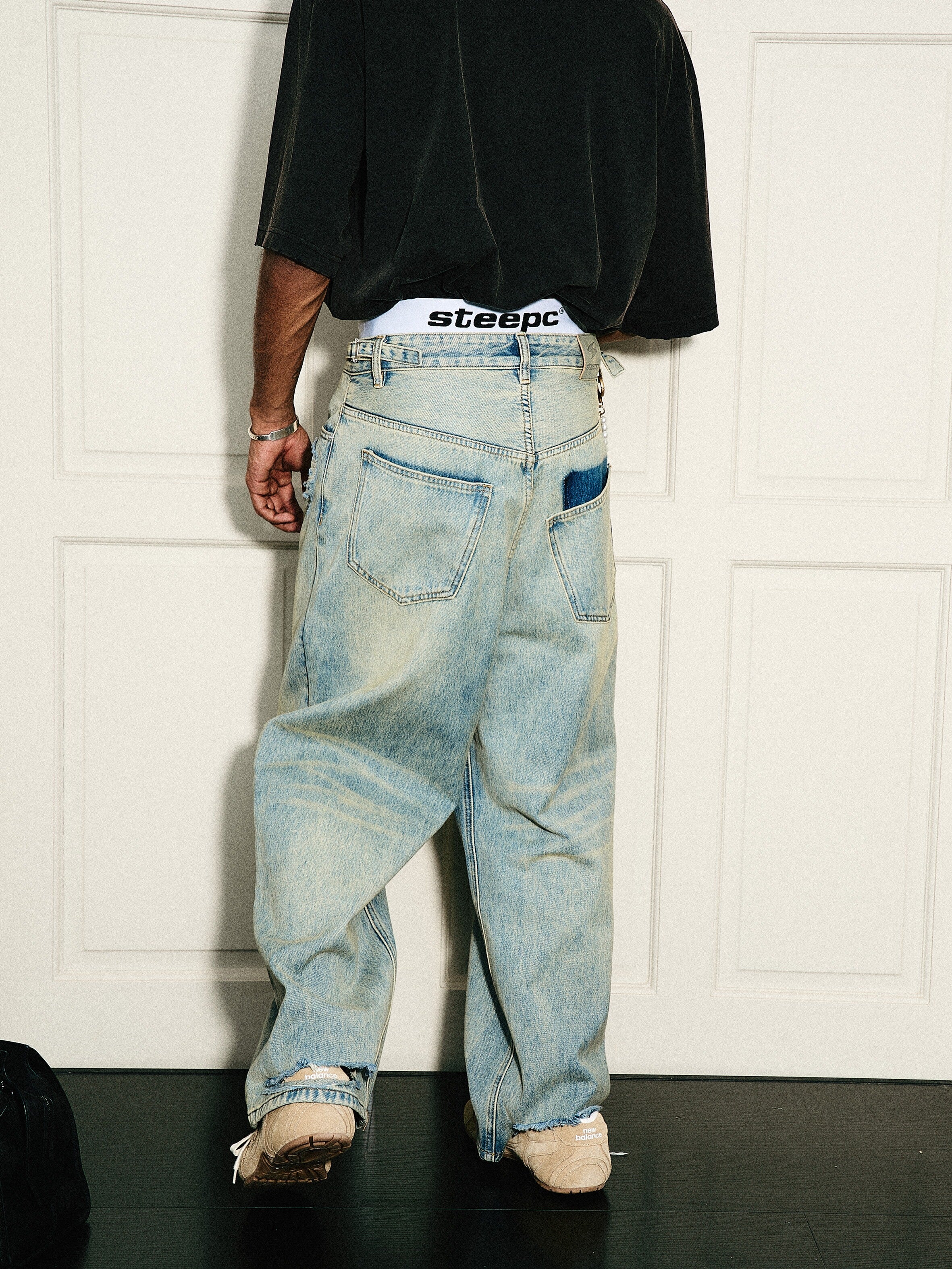 STEEPC Washed Vintage Pockets Deconstructed Baggy Jeans