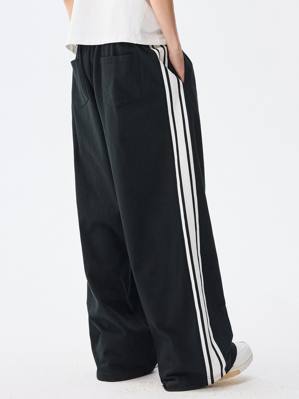 MEDM Side Striped Wide Leg Sweatpants