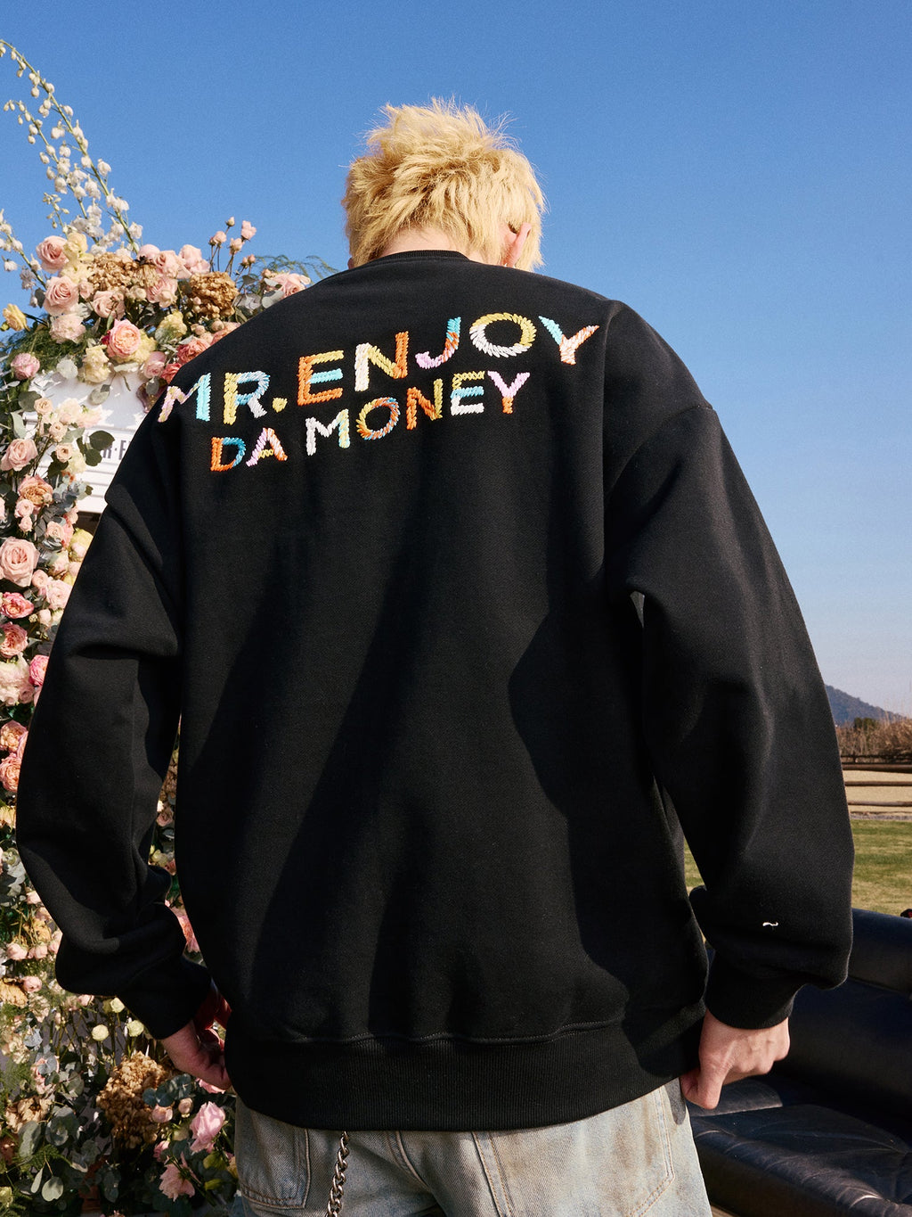 MEDM Colorful Embroidery Sweatshirt