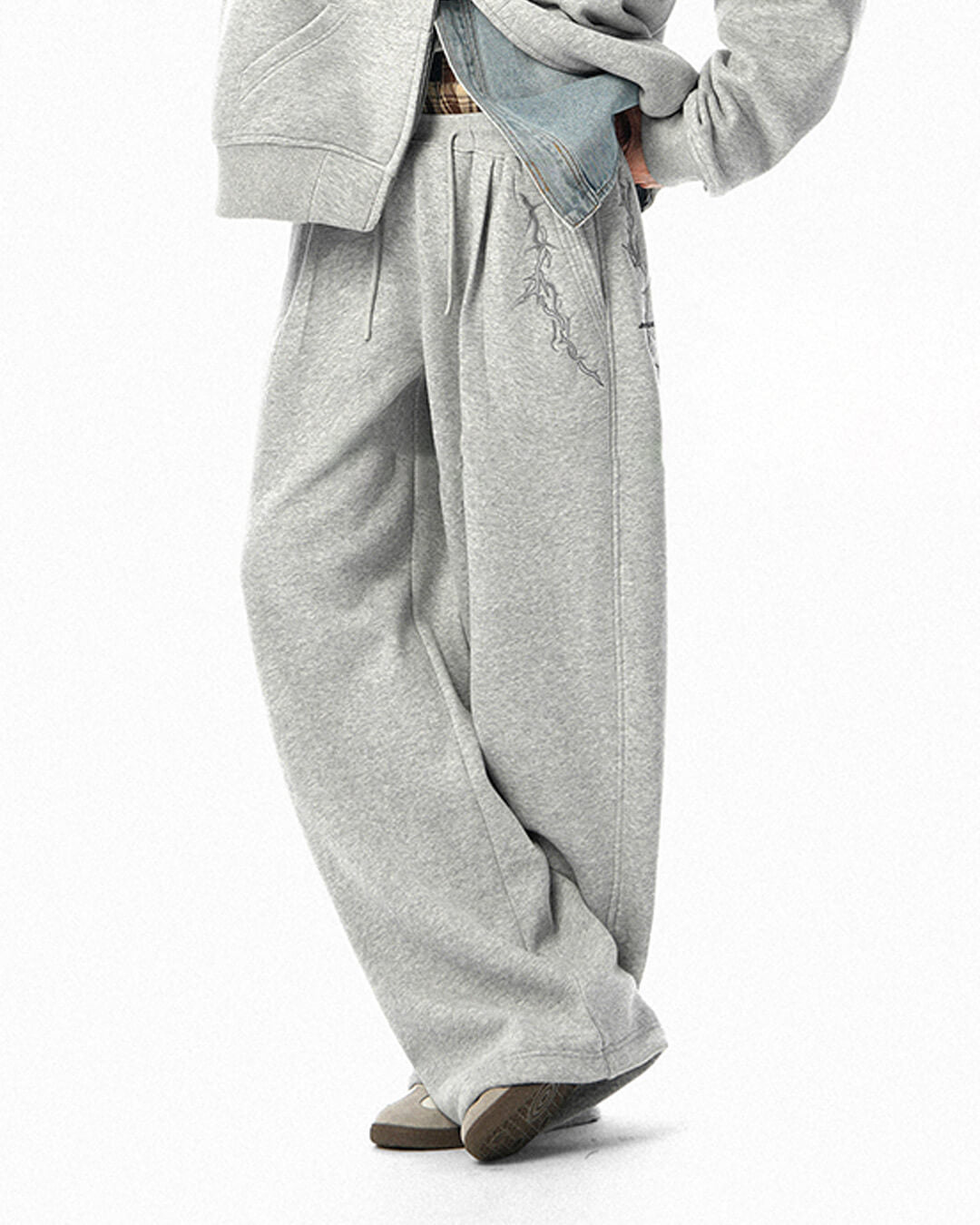 JHYQ Thorn Embroidered Sweatpants