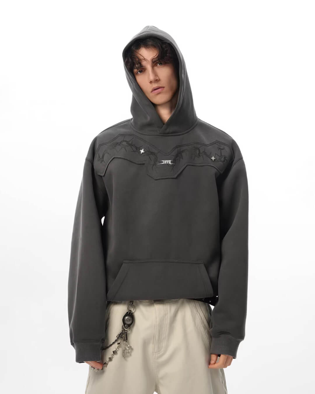 JHYQ Thorn Print 3D Patch Hoodie
