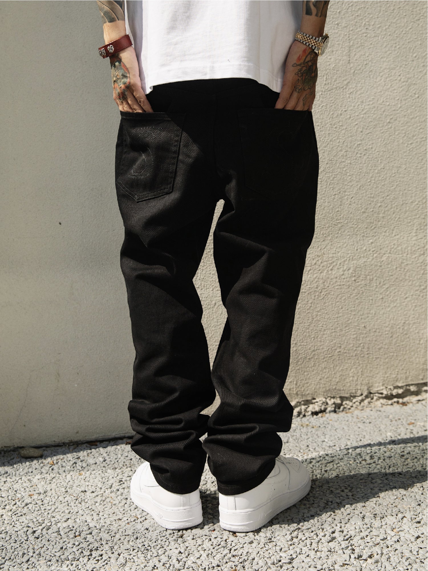 S45 Embroidered Basic Washed Jeans
