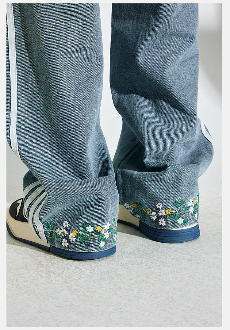 DICETINY Side Striped Floral Embroidered Washed Jeans