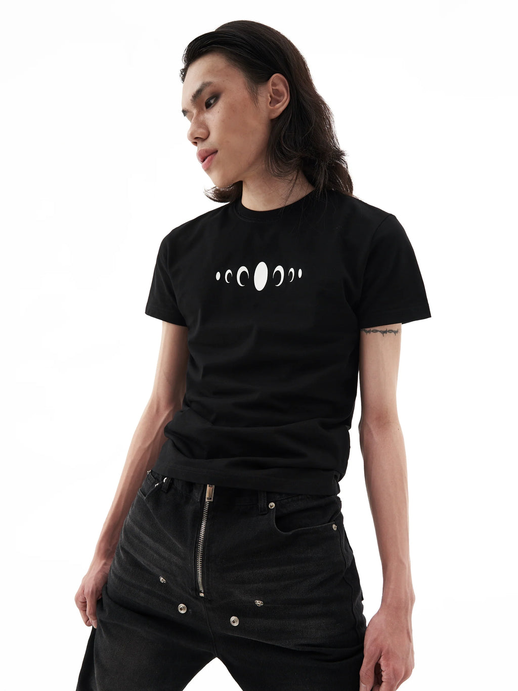 KARMANISTIC Standard Logo Slim Tee