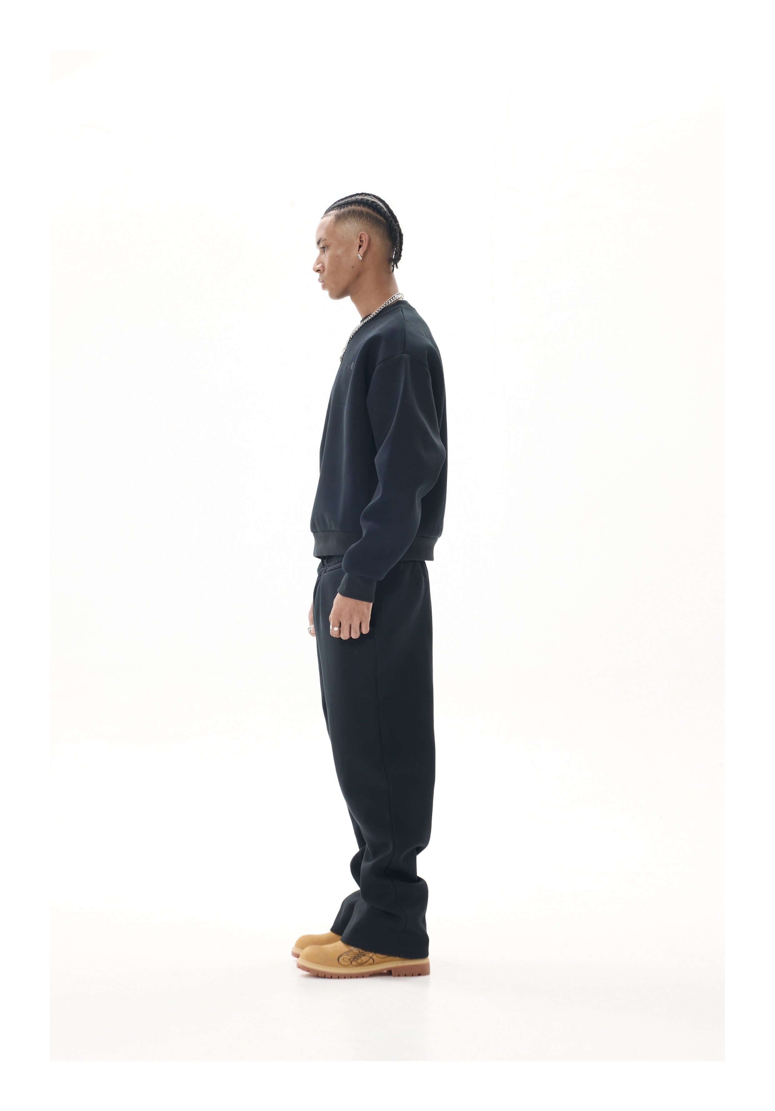 KARMANISTIC Heavyweight Logo Embroidered Sweatshirt