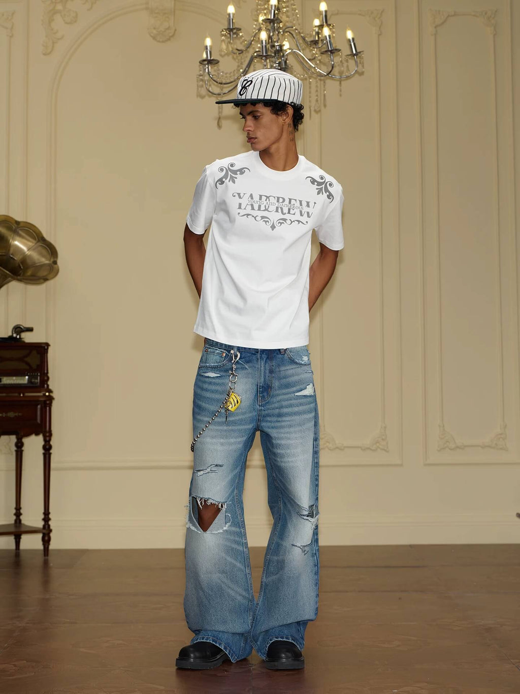YADcrew Vintage Whiskered Washed Distressed Jeans