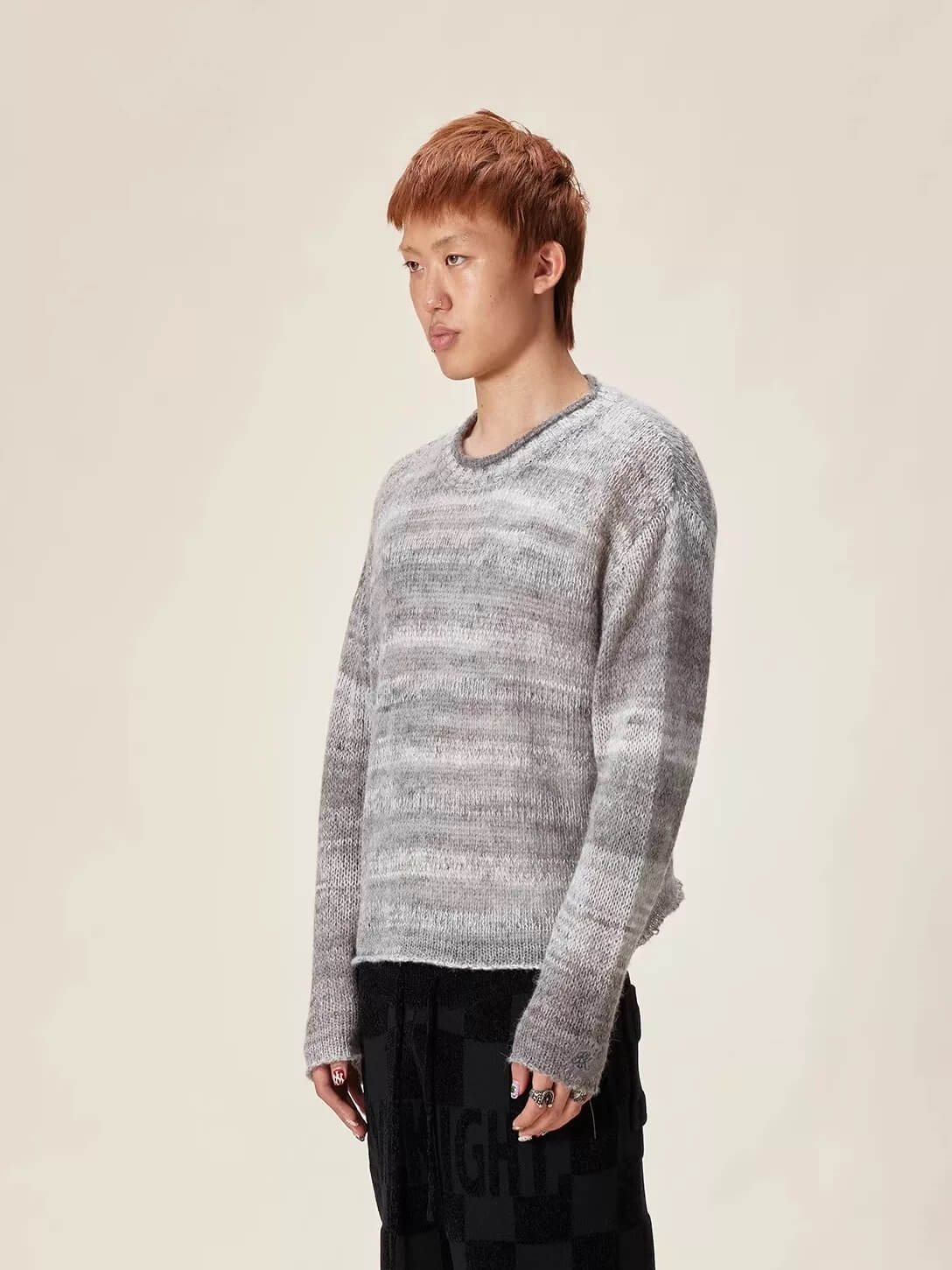EVILKNIGHT(EK) Gradient Striped Knit Sweater