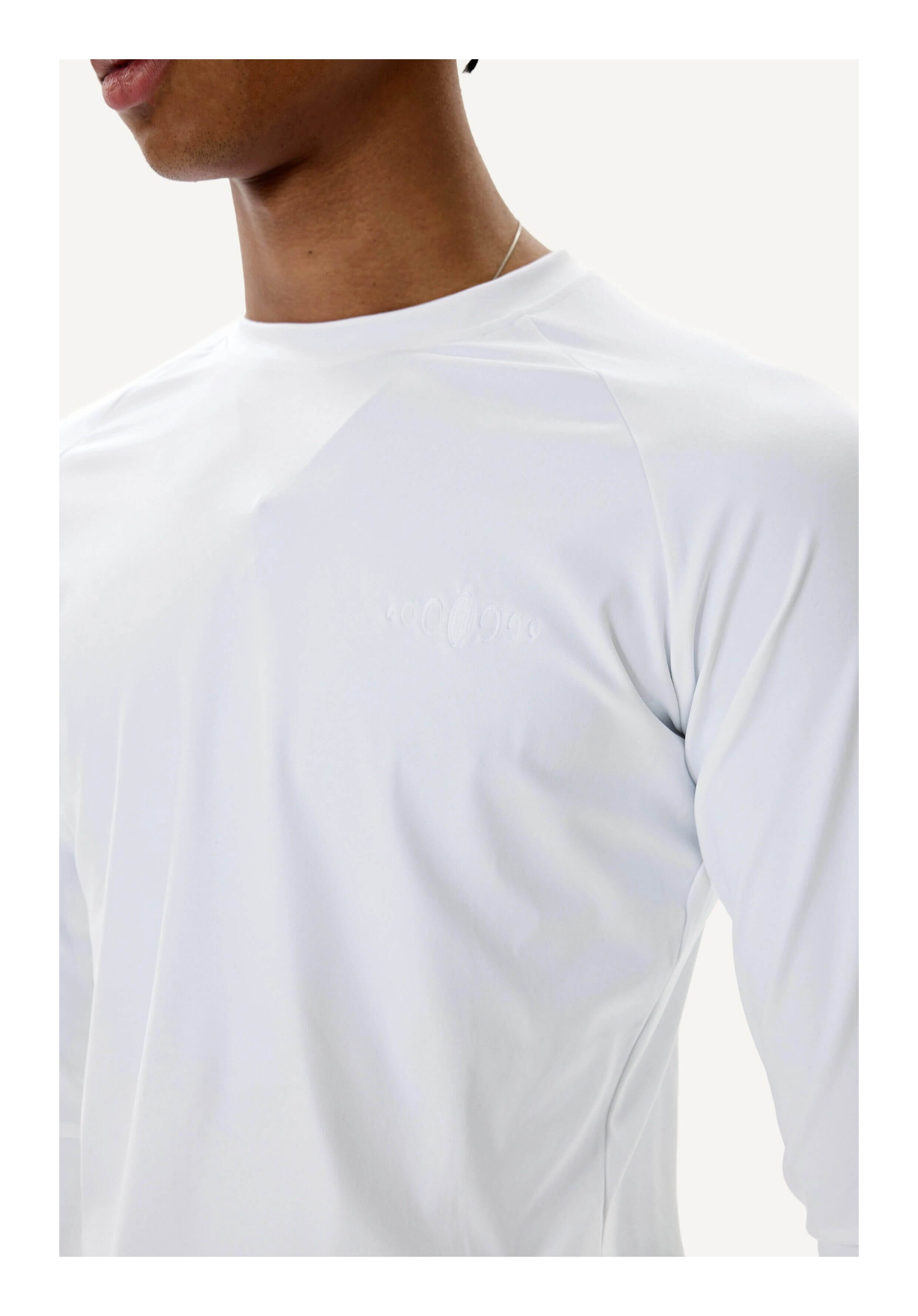 KARMANISTIC Quick Dry Stretch Fit Logo Embroidered Workout Long Sleeve Tee