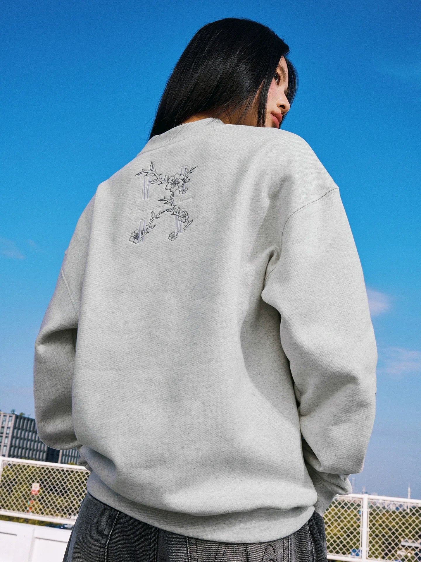 MEDM Floral Logo Embroidered Sweatshirt