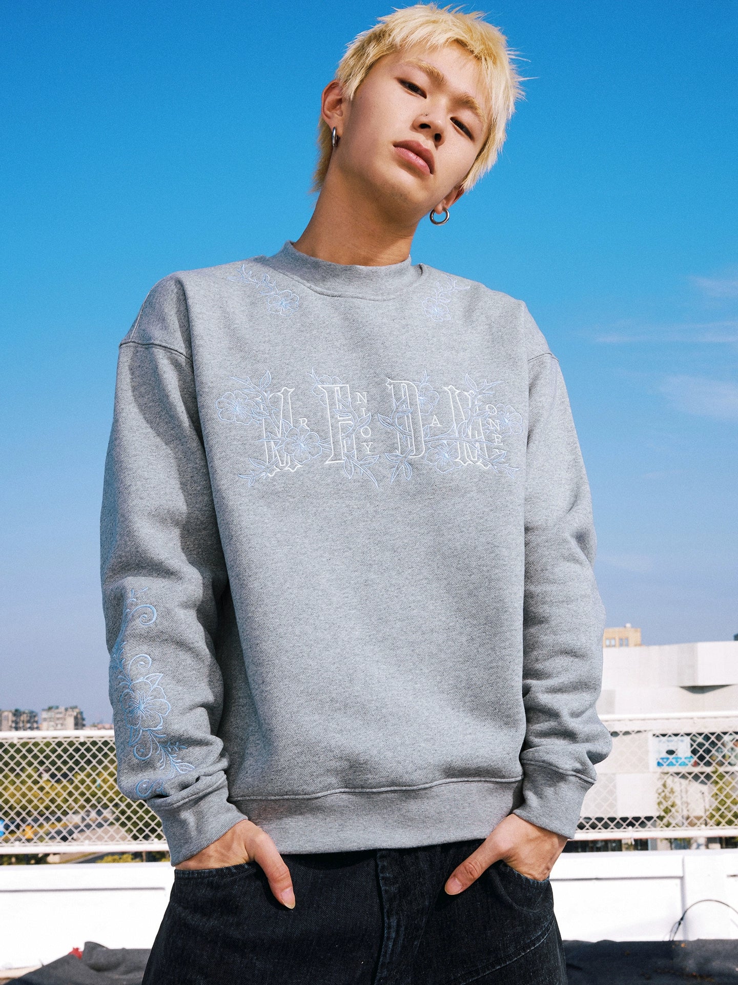 MEDM Floral Logo Embroidered Sweatshirt