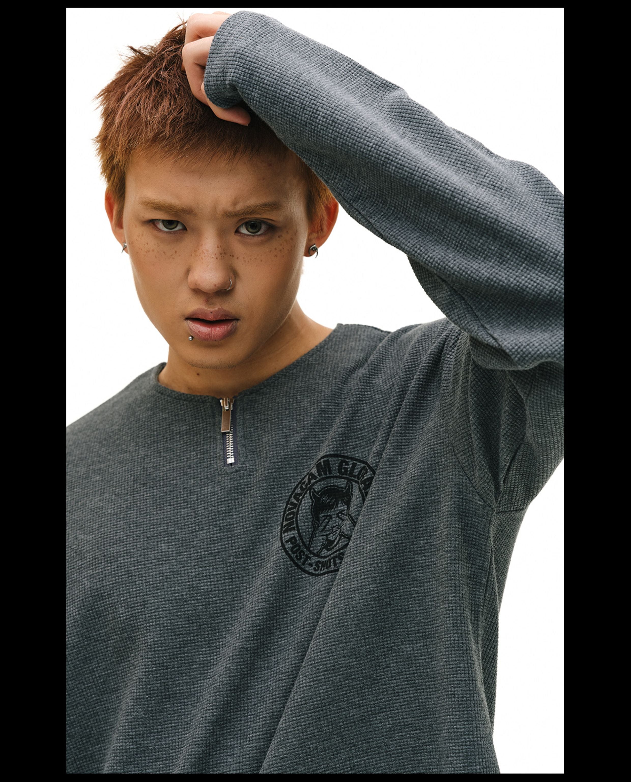 NOVACAM Waffle Vintage Print Zip Long Sleeve Tee