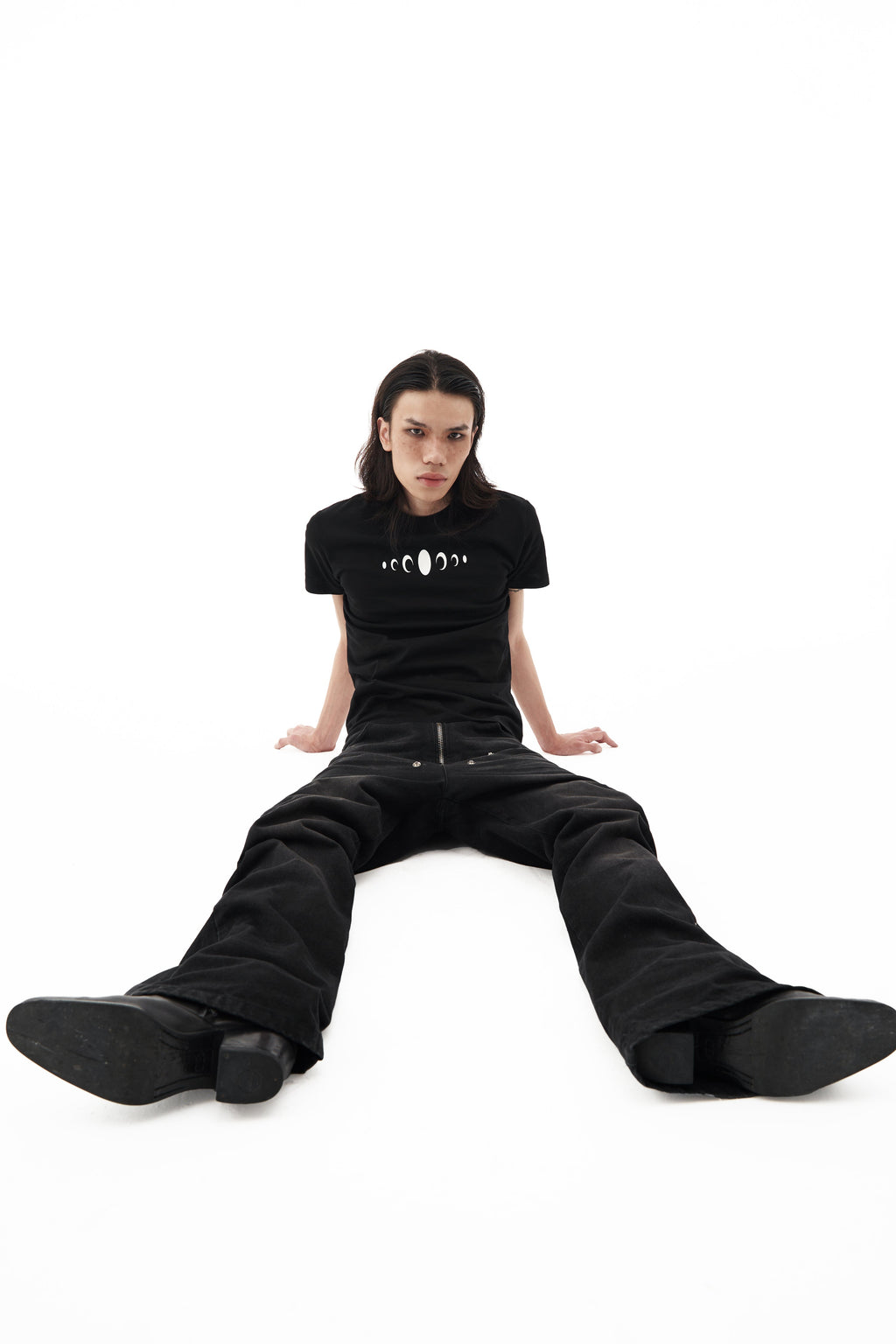 KARMANISTIC Standard Logo Slim Tee