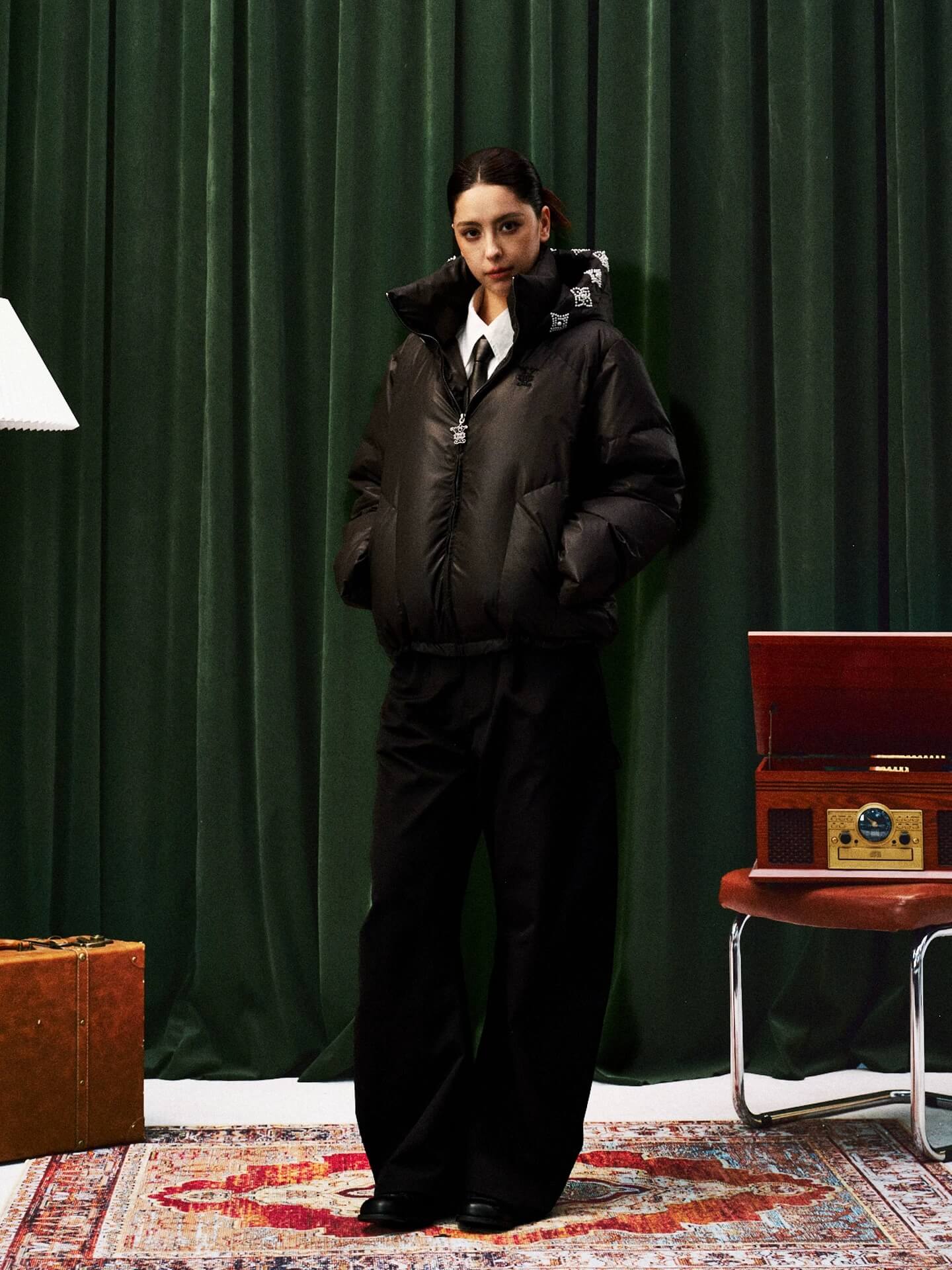 YADcrew Detachable Pearl Hood Down Jacket