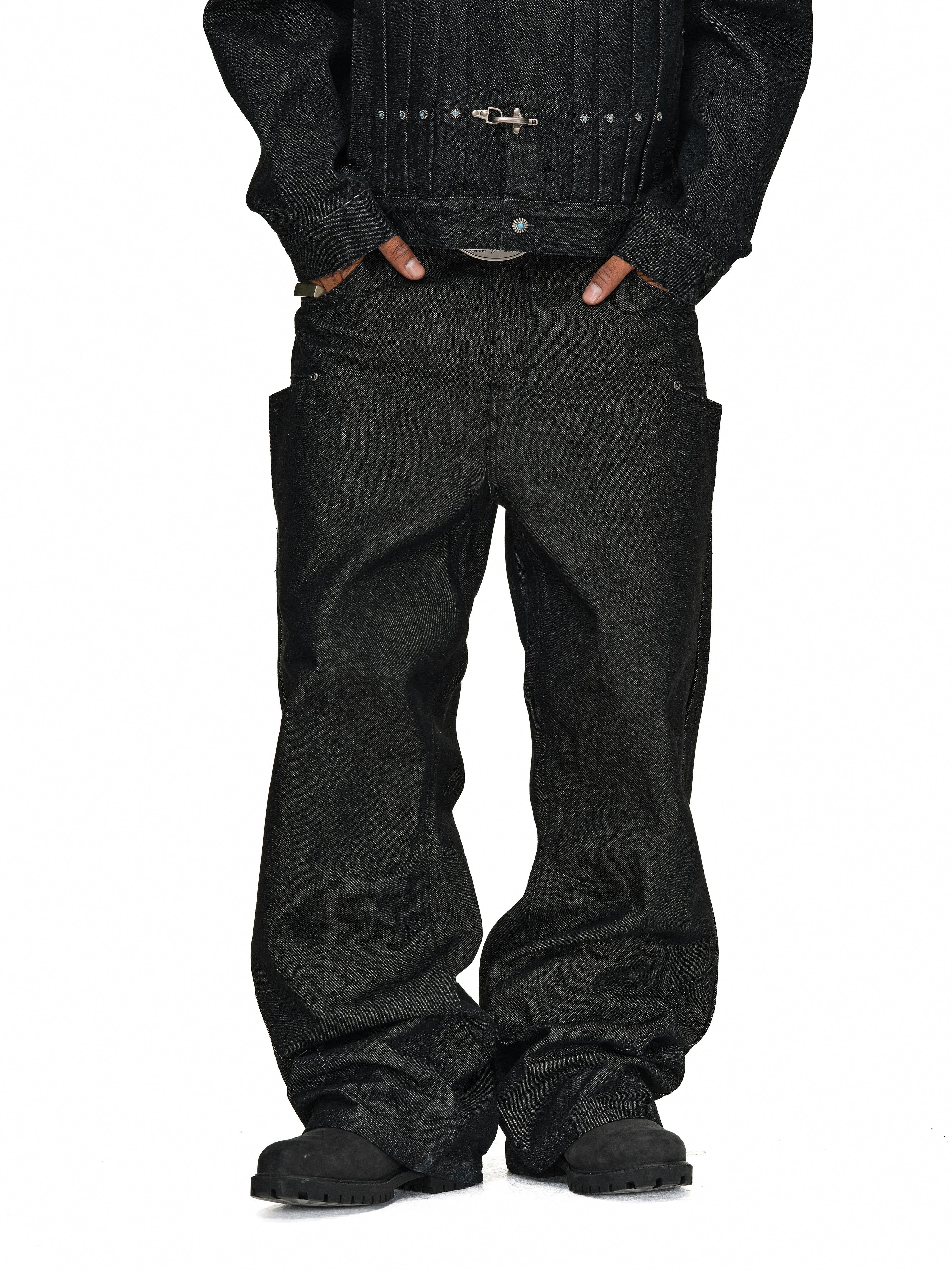 ANTIDOTE Studded Slash Pocket 3D Cut Jeans