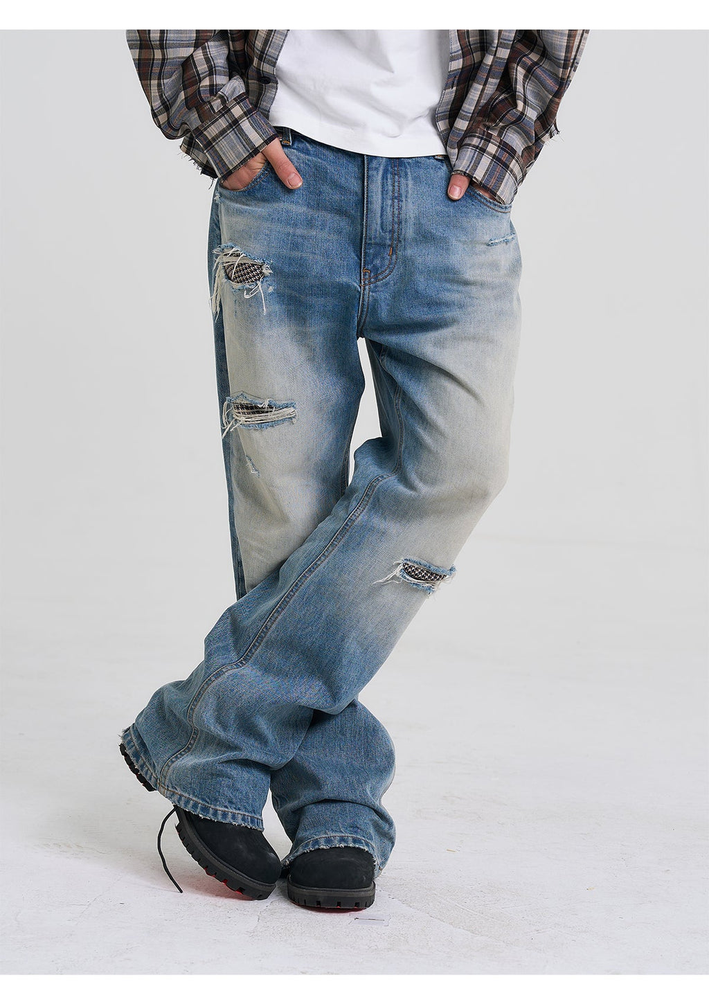 EVILKNIGHT(EK) Washed Checkered Patch Distressed Jeans
