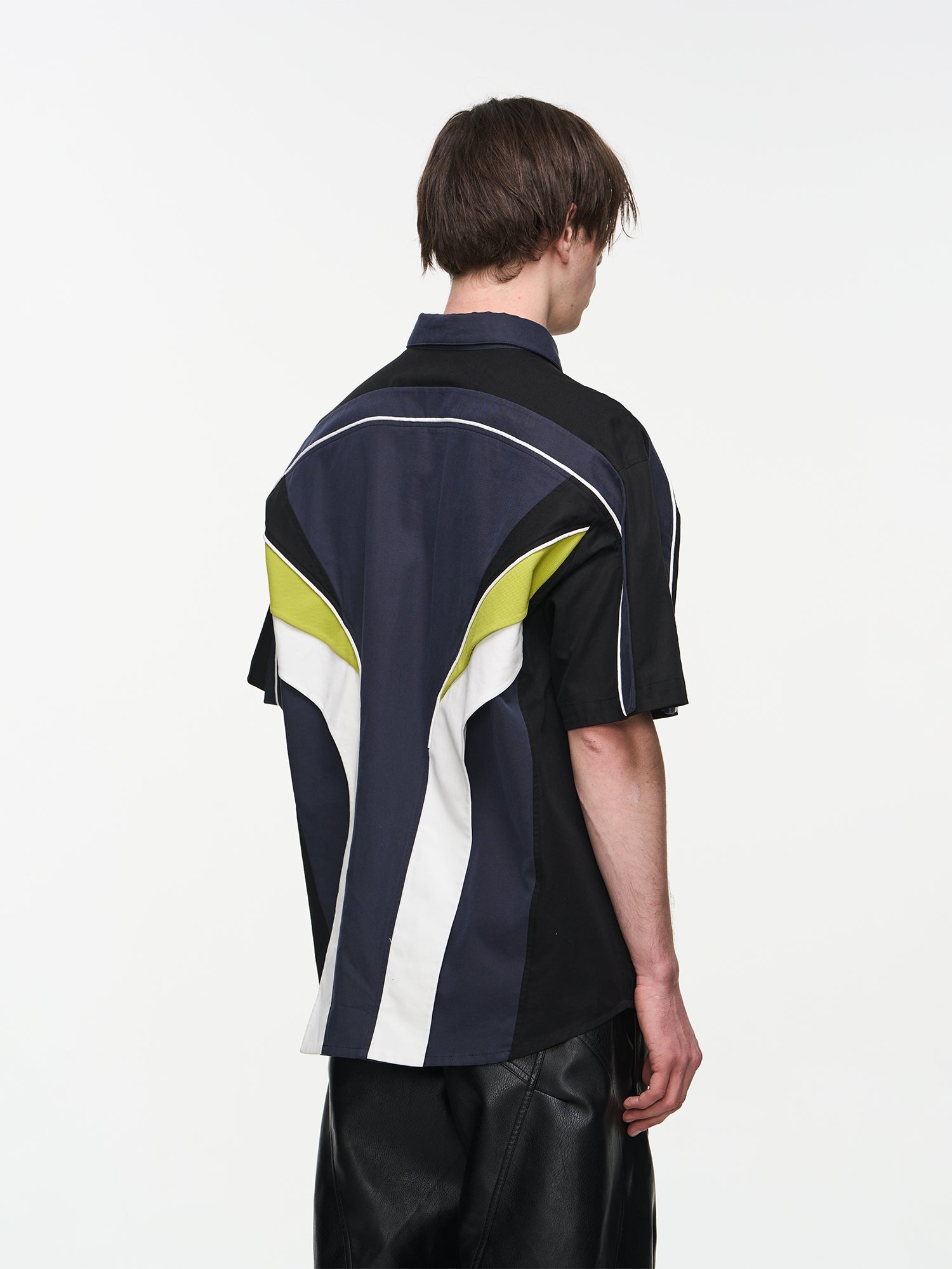BLIND NO PLAN Colorblocked 3D Striped Short Sleeved Shirt