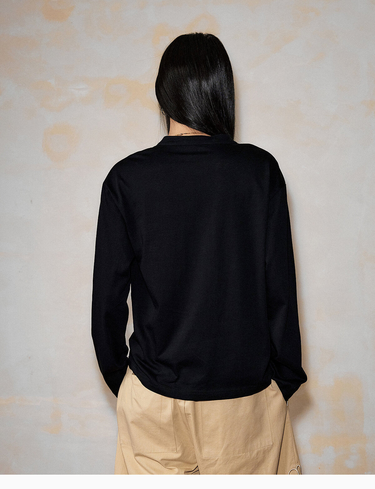 MEDM Rose Print Henley Long Sleeve Tee