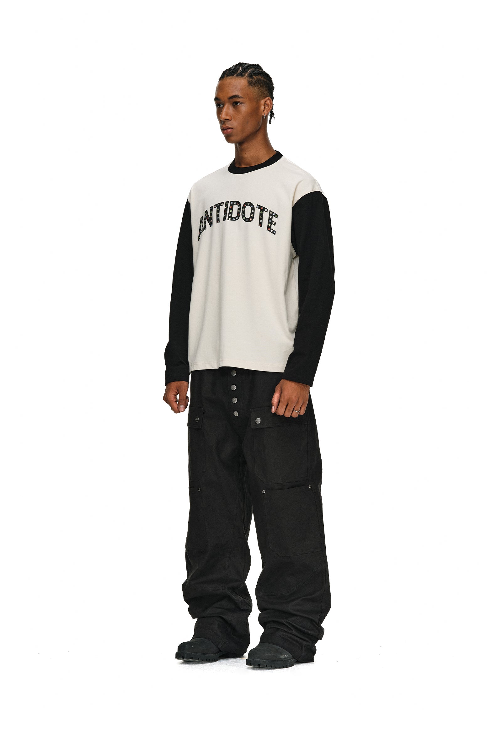 ANTIDOTE Color Stone Studded Long Sleeve Tee