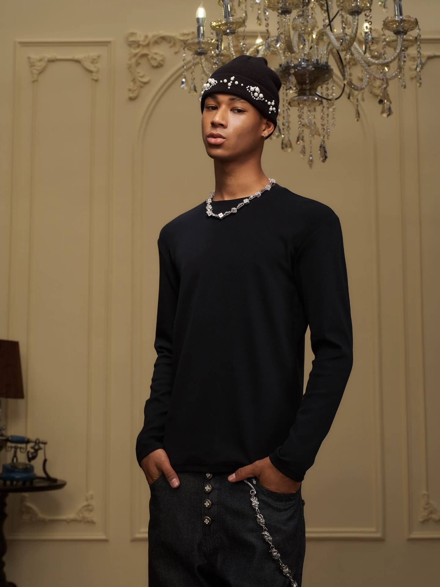 YADcrew Neck Logo Print Stretch Long Sleeve Tee