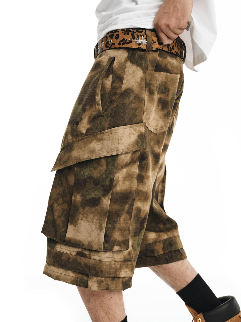 NOVACAM Camouflage Multi-Pocket Baggy Cargo Shorts