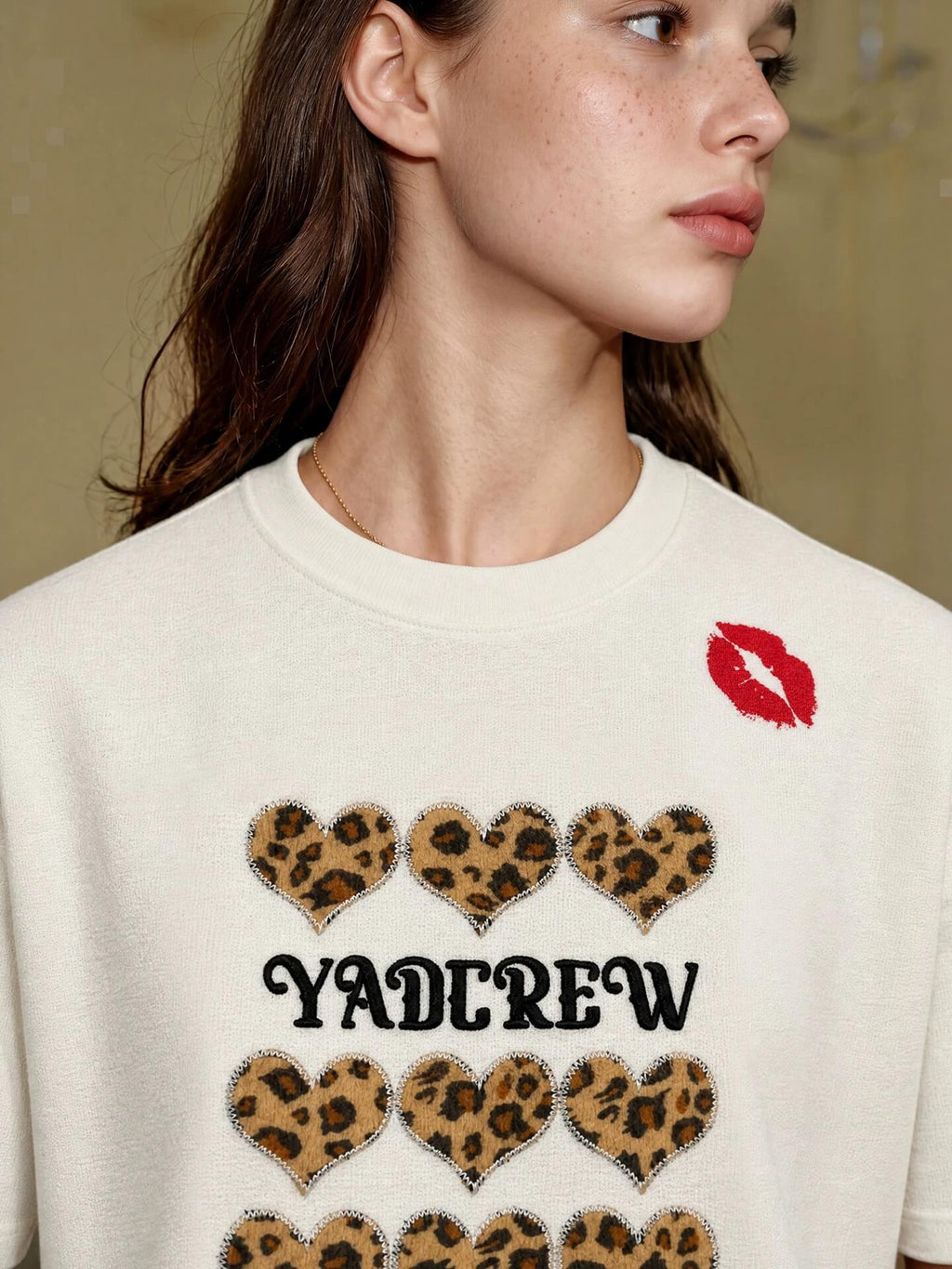 YADcrew Leopard Heart Patch Kiss Mark Tee