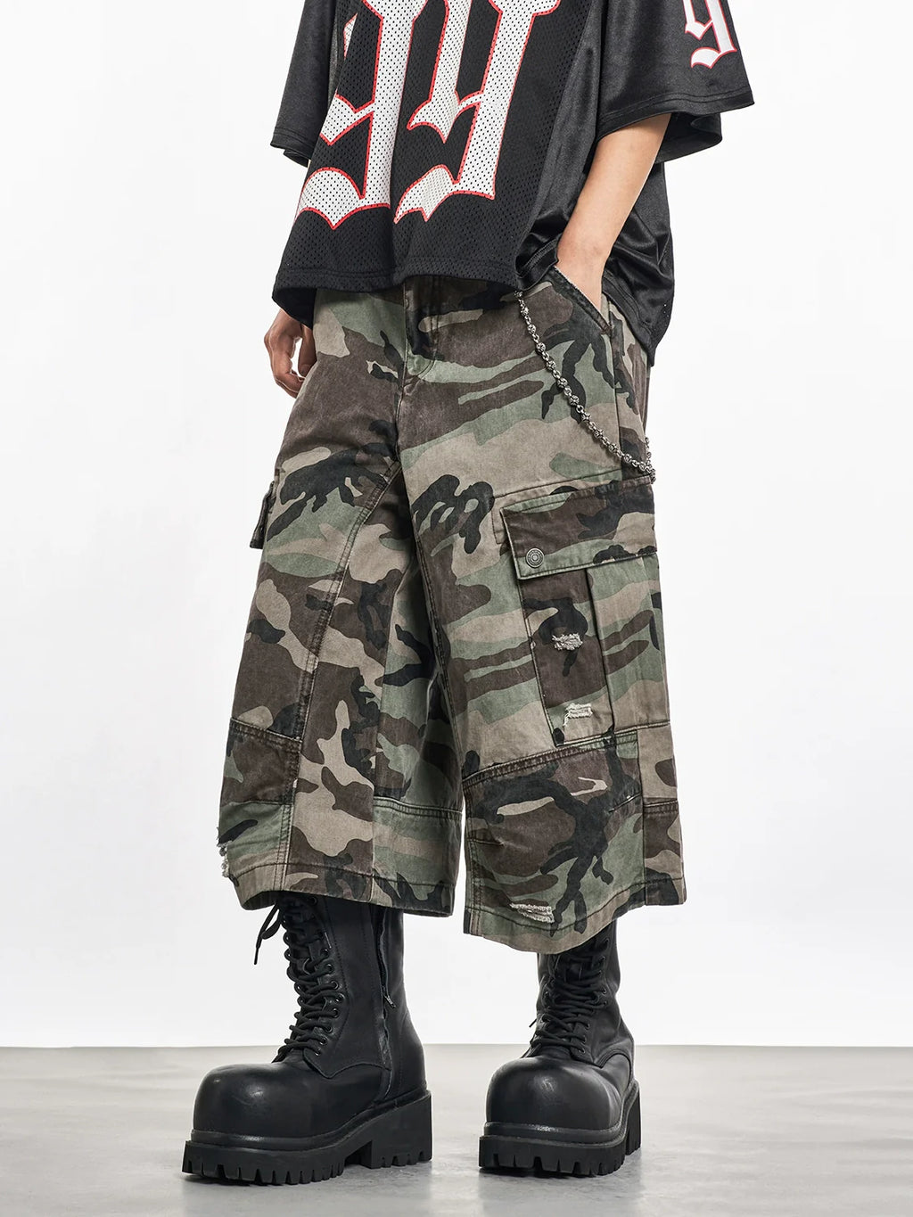 F3F Select Multi Pocket Camouflage Baggy Shorts