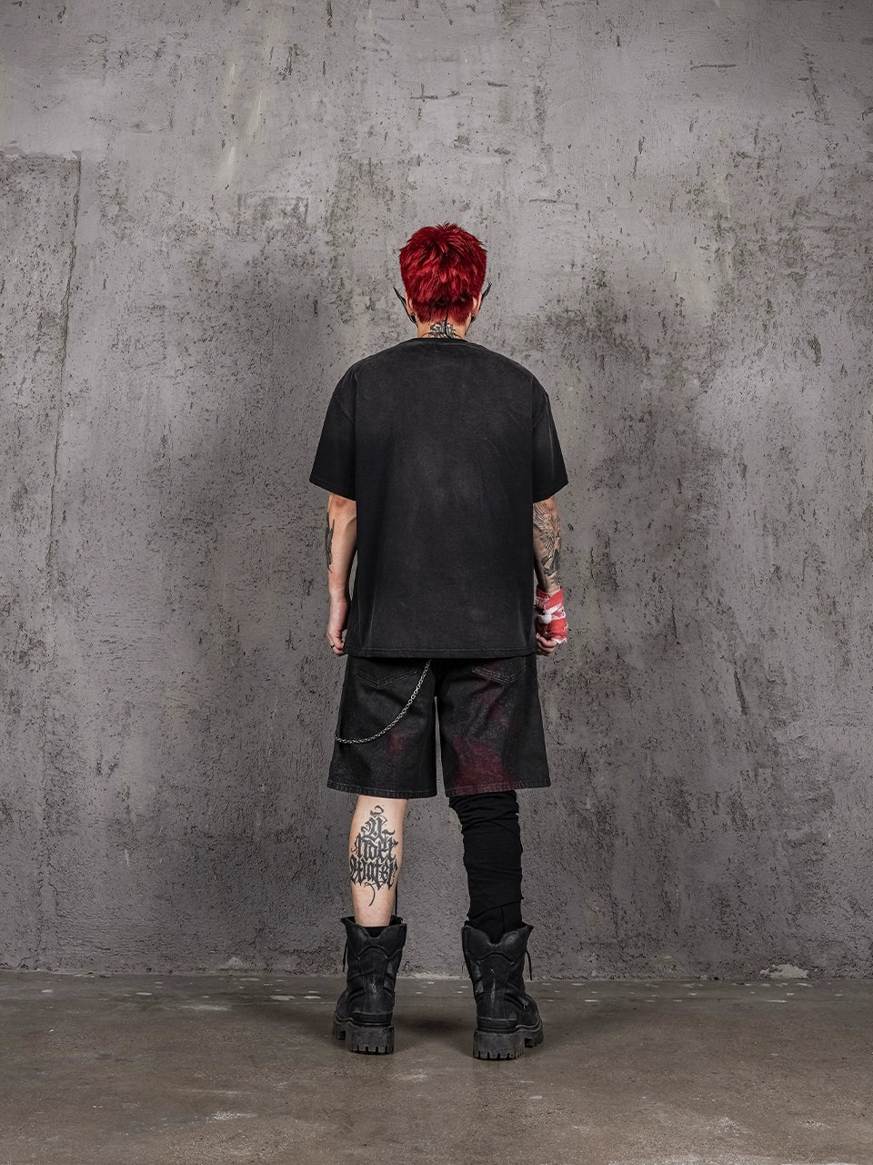 UNDERWATER Night Raven Print Washed Distressed Tee