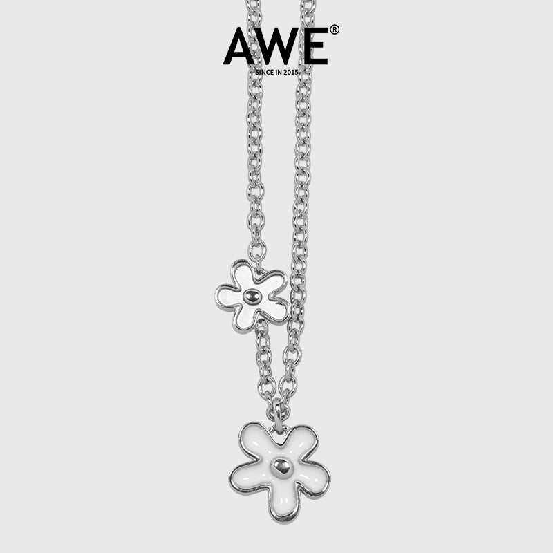AWE The First Blooming Flowers Chain Necklace