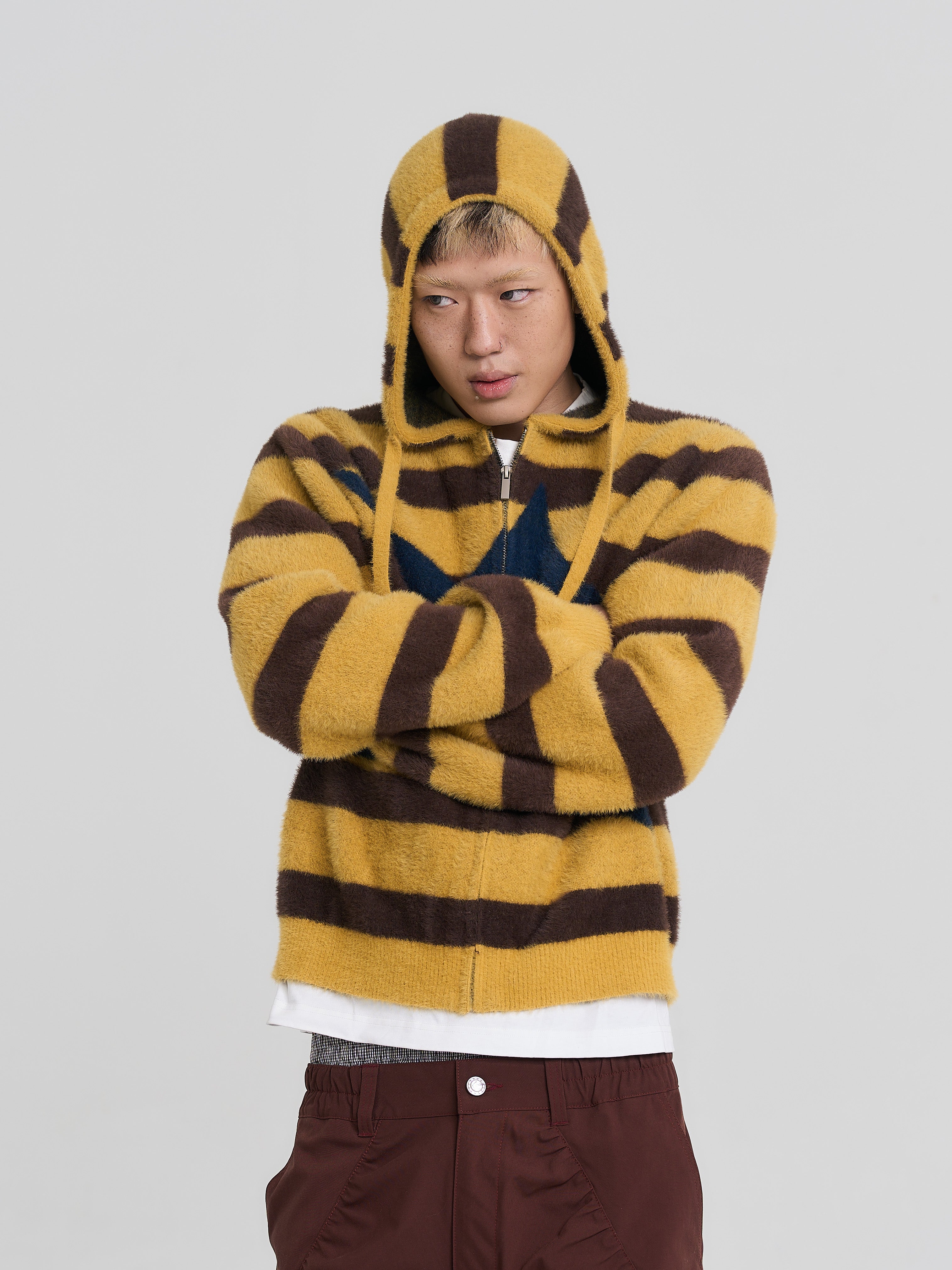EVILKNIGHT(EK) Striped Star Knit Zip-Up Hoodie