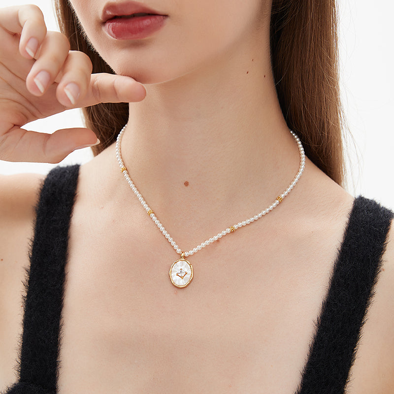 AWE Zirconia Pendant Pearl Beaded Necklace