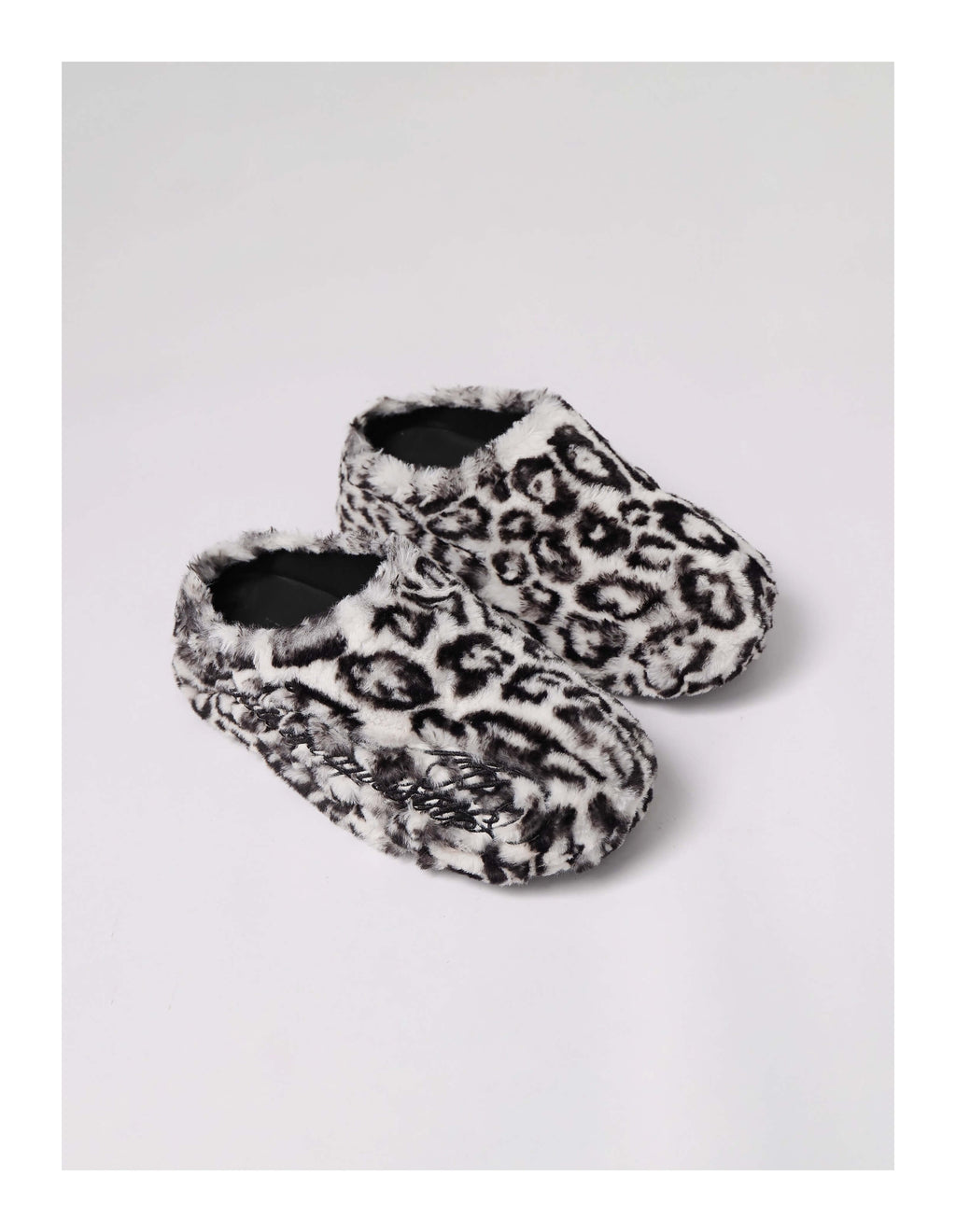 KARMANISTIC Rose White Leopard Fur Embroidered Slipper Clogs