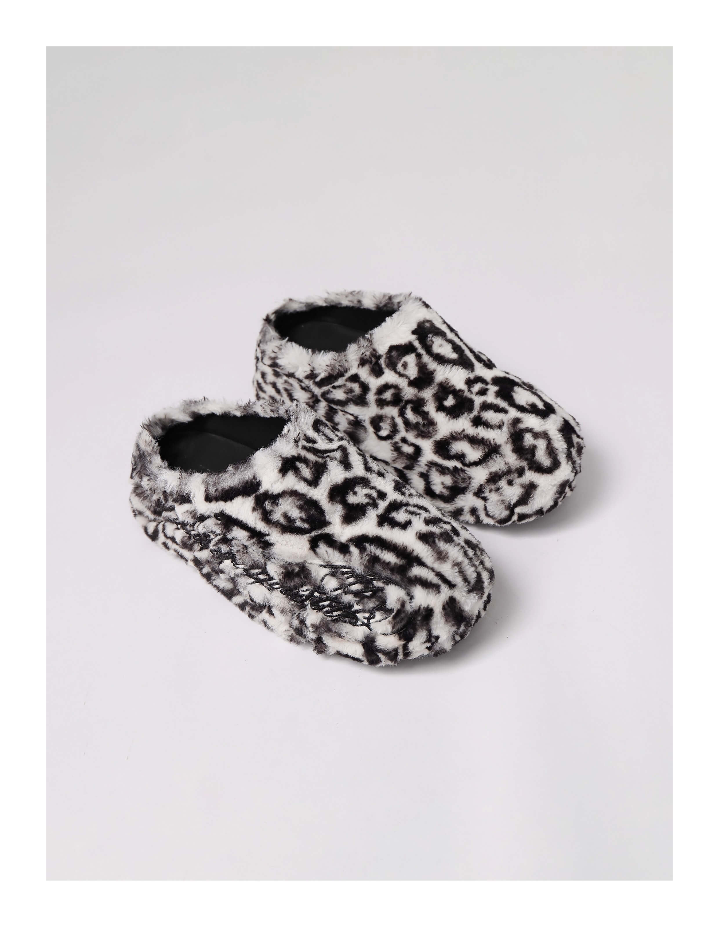KARMANISTIC Rose White Leopard Fur Embroidered Slipper Clogs