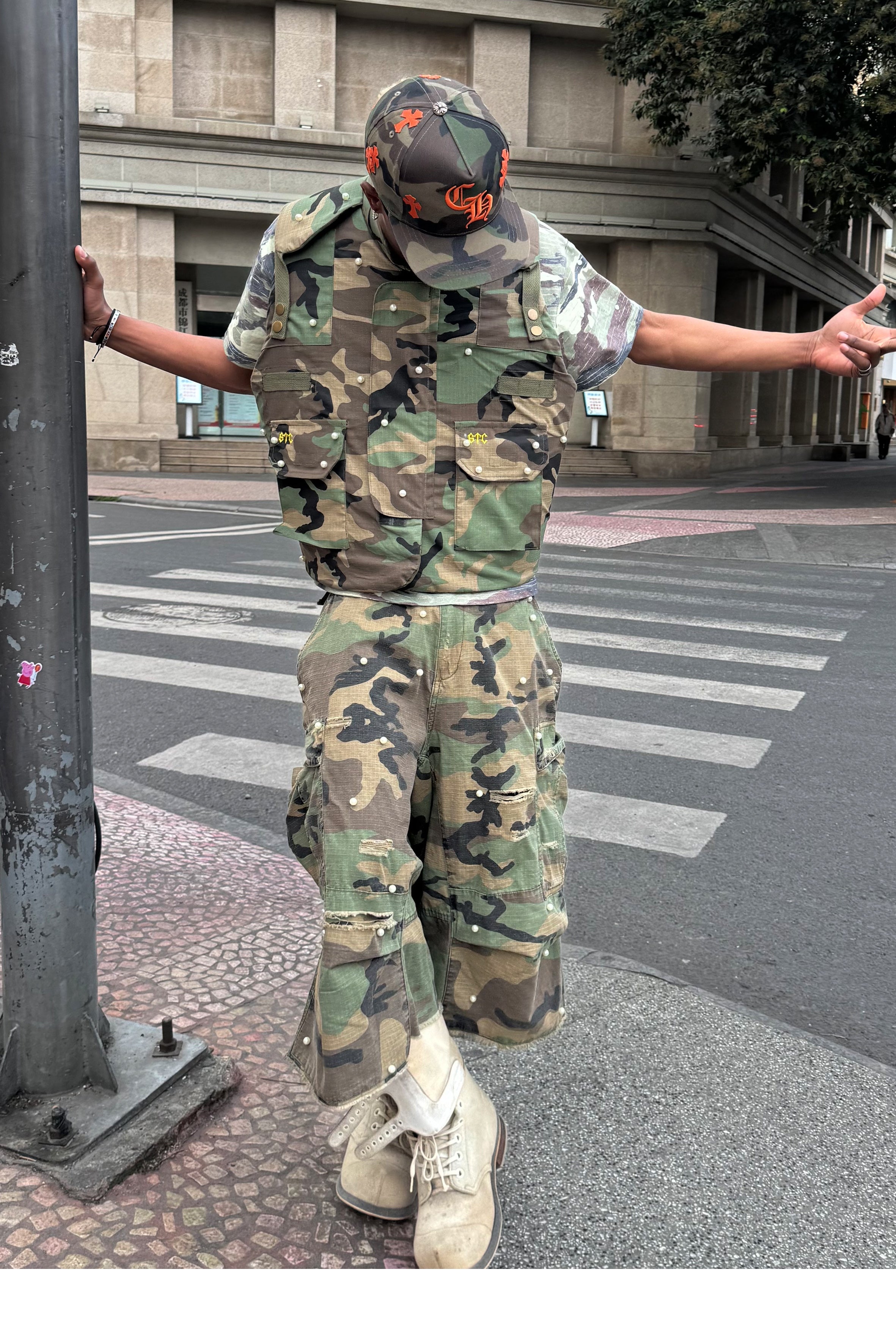 STEEPC M-65 Pearl Embellished Camouflage Baggy Cargo Shorts