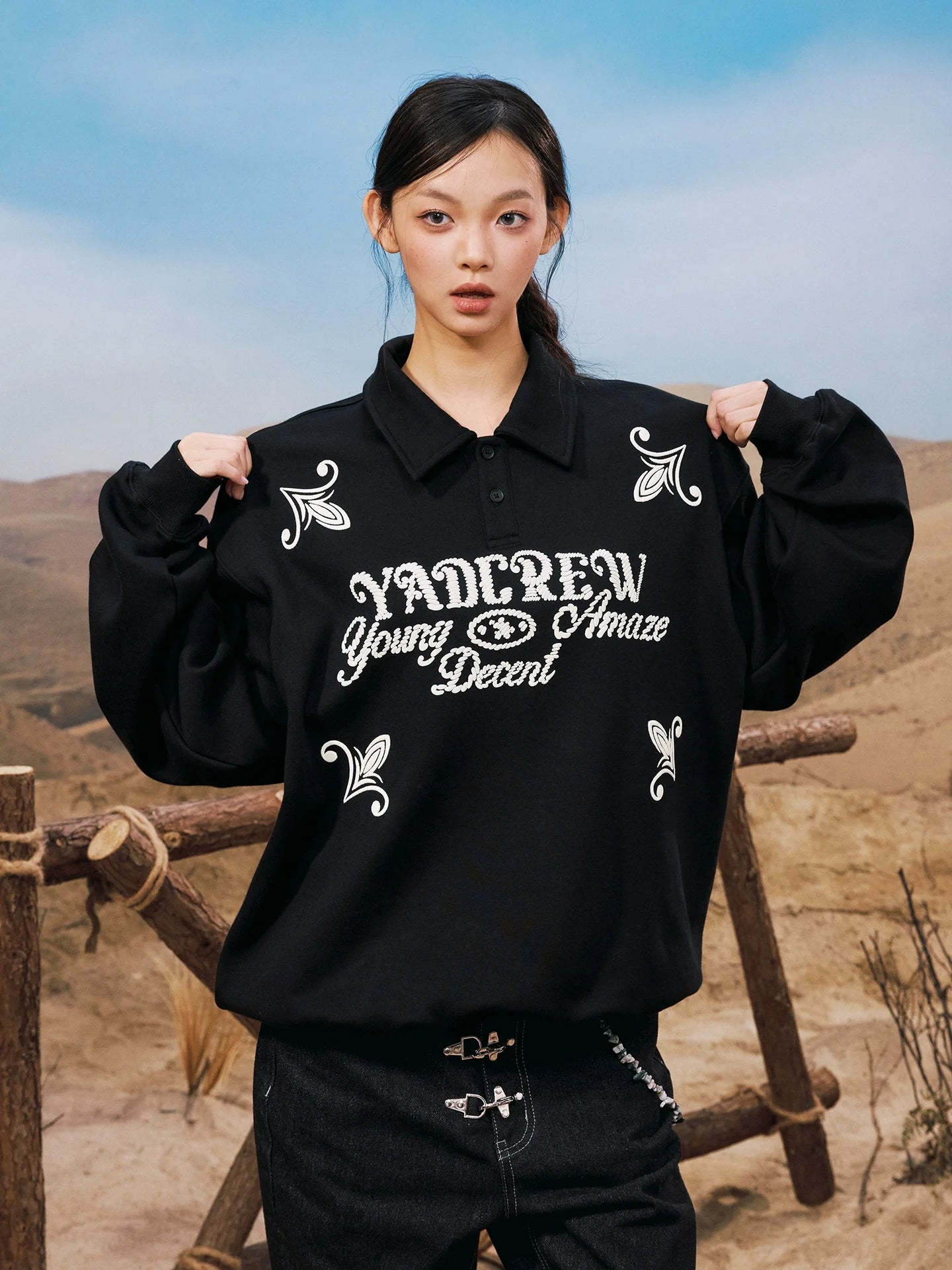 YADcrew Rope Knot Foam Print Embroidered Polo Sweatshirt